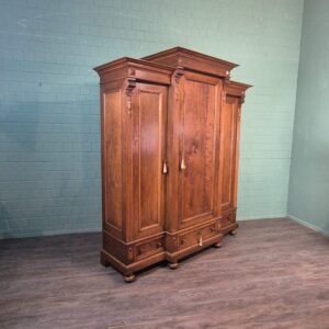 Schrank Kleiderschrank Gründerzeitstil Eiche