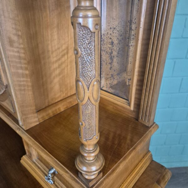 Buffetschrank Schrank Gründerzeit 1890 Nussbaum – Bild 12