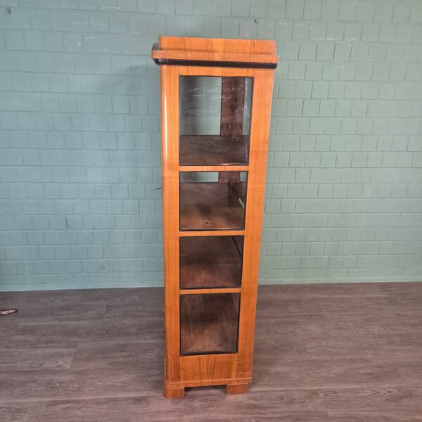 Vitrine Geschirrschrank Biedermeier 1850 Kirschbaum – Bild 5