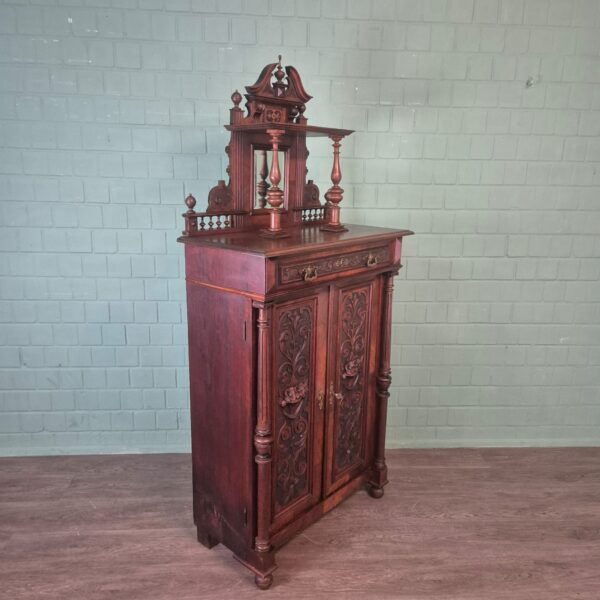 Vertiko mit Aufsatz Gründerzeit 1880 Nussbaum