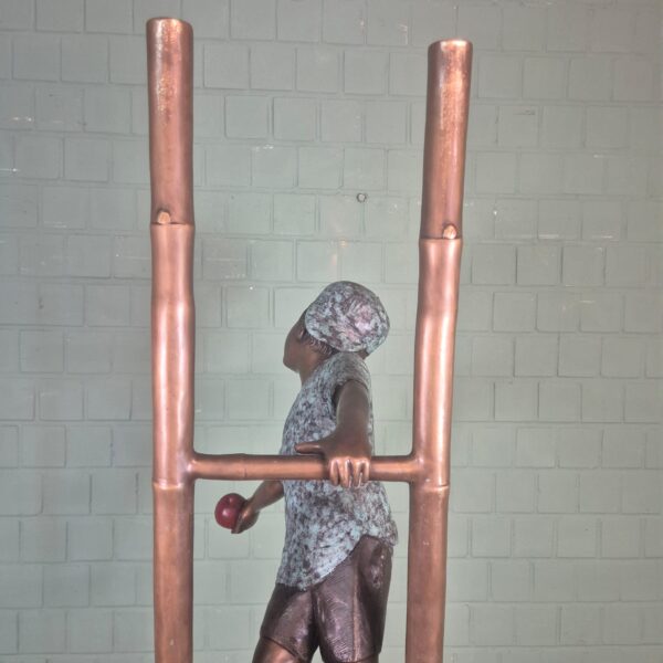 Skulptur Dekoration Kletternder Junge Bronze 2,06 m – Bild 4
