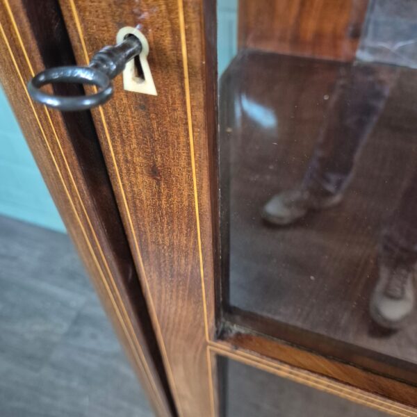 Vitrine Geschirrschrank Biedermeier 1830 Mahagoni – Bild 8