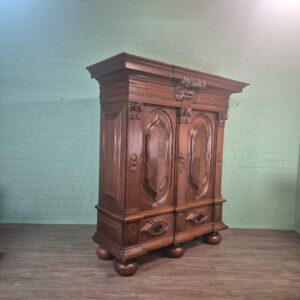 Schrank Kleiderschrank Historismus 1880 Eiche