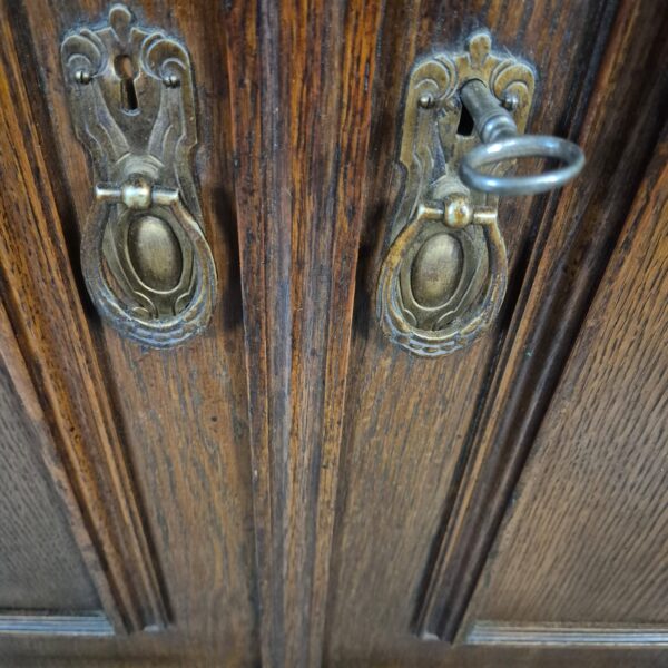 Kredenz Buffetschrank Neubarock 1920 Eiche – Bild 8