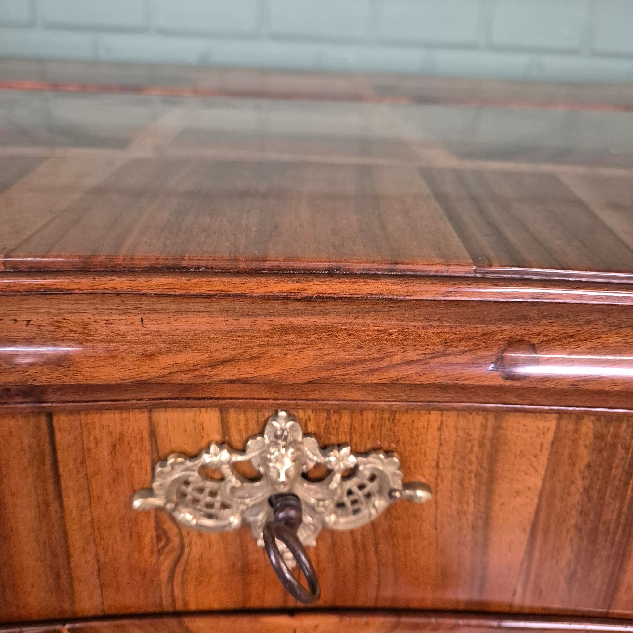 Barockkommode Kommode Barock 1780 Nussbaum – Bild 5