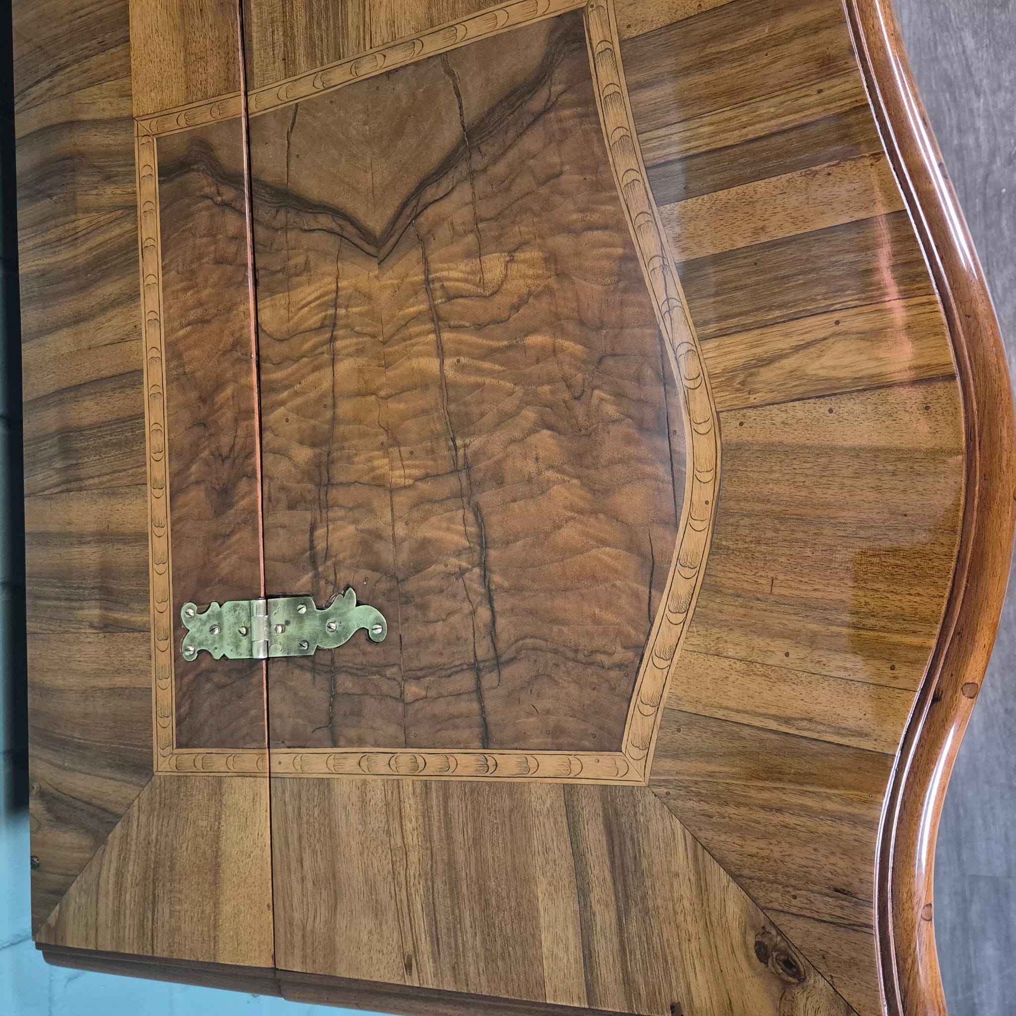 Barockkommode Kommode Barock 1780 Nussbaum – Bild 8