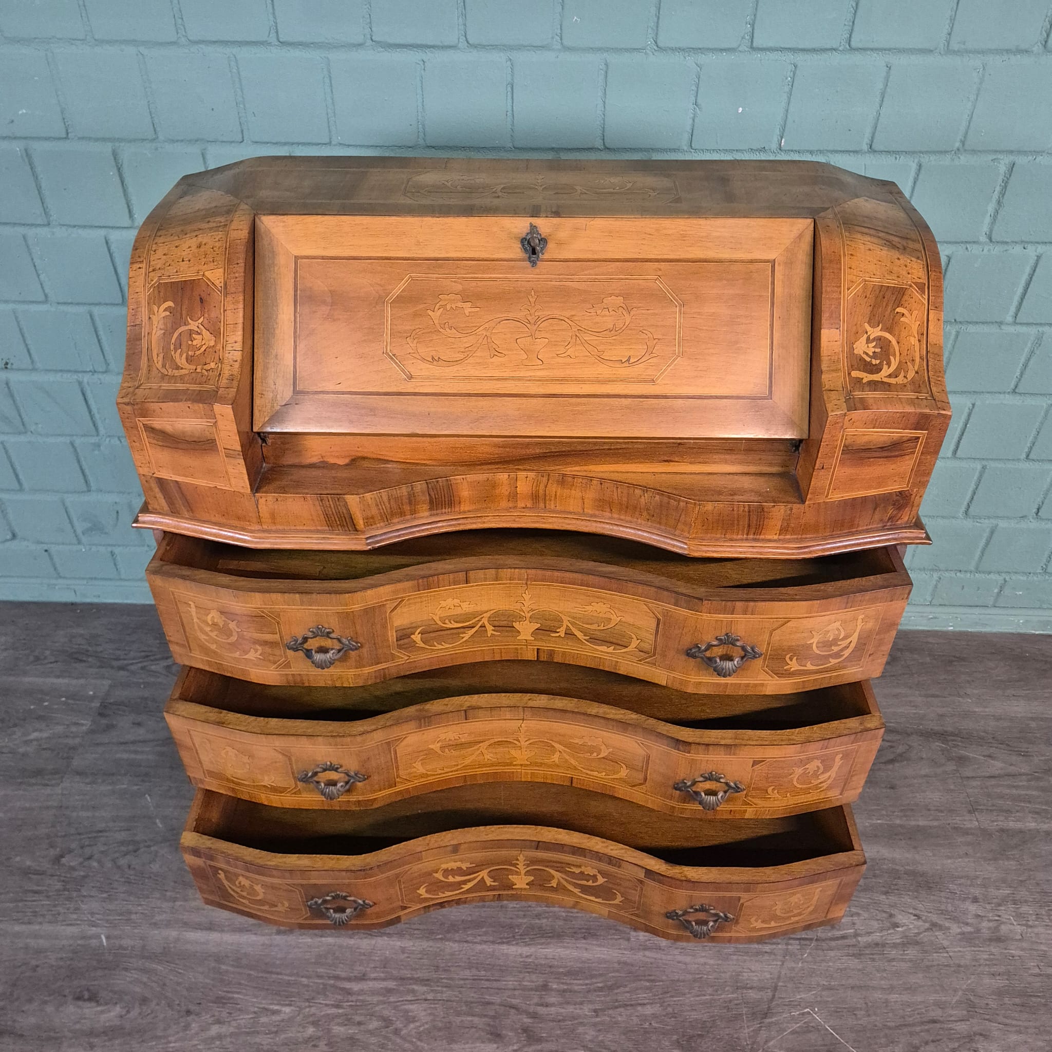 Schreibtisch Damensekretär Nussbaum 0,87 m – Bild 14