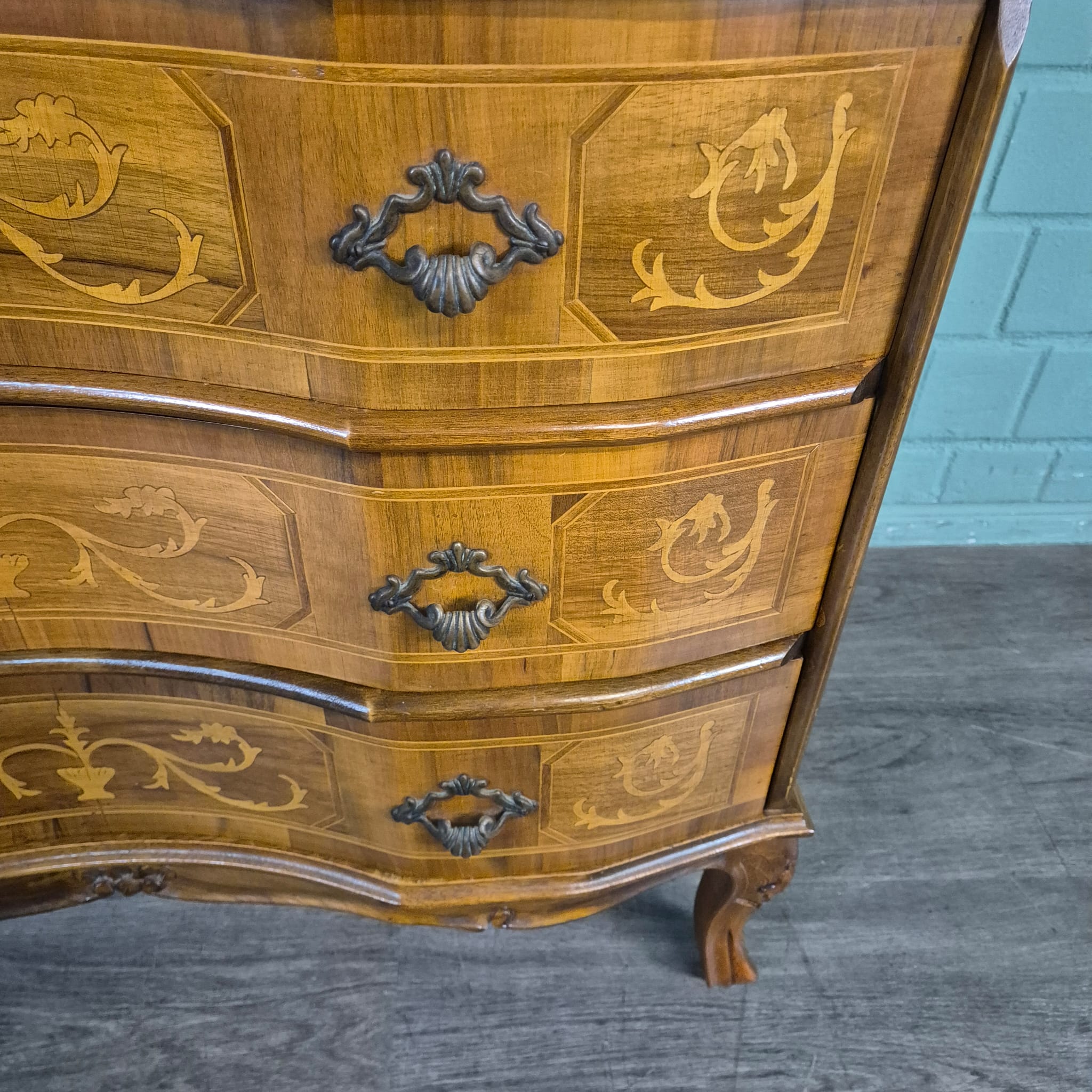 Schreibtisch Damensekretär Nussbaum 0,87 m – Bild 9