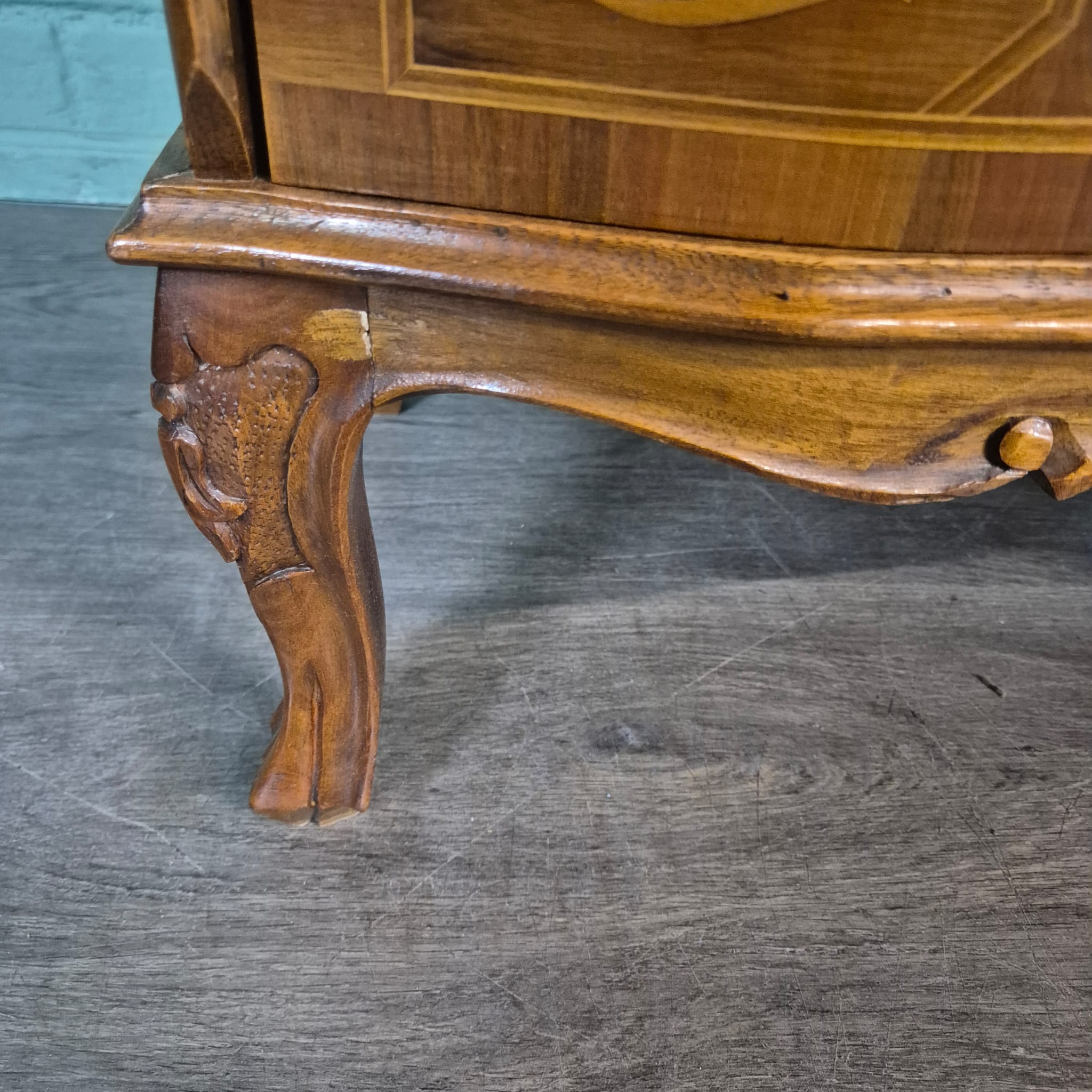 Schreibtisch Damensekretär Nussbaum 0,87 m – Bild 11