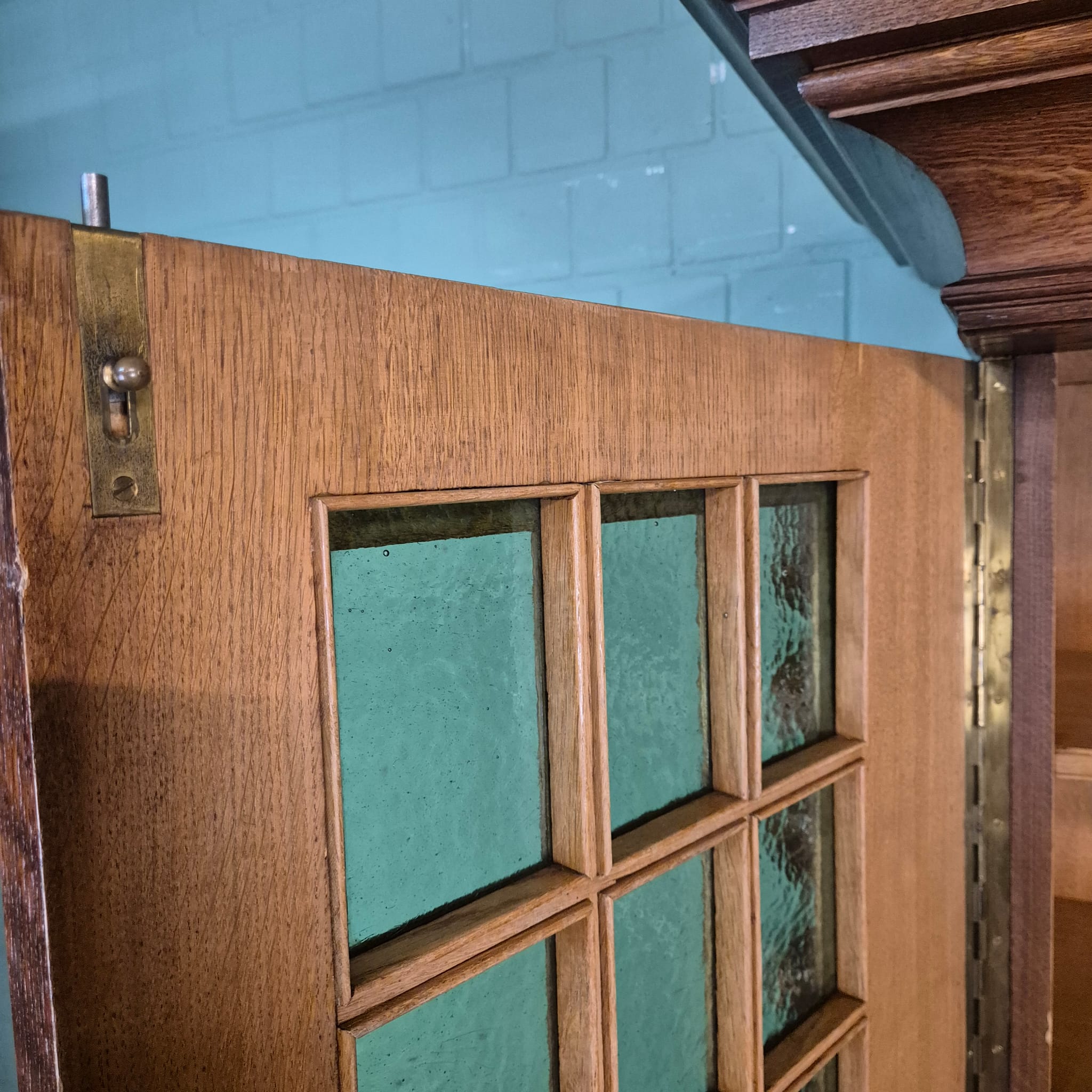 Vitrine Schrank Neubarock 1910 Eiche – Bild 21