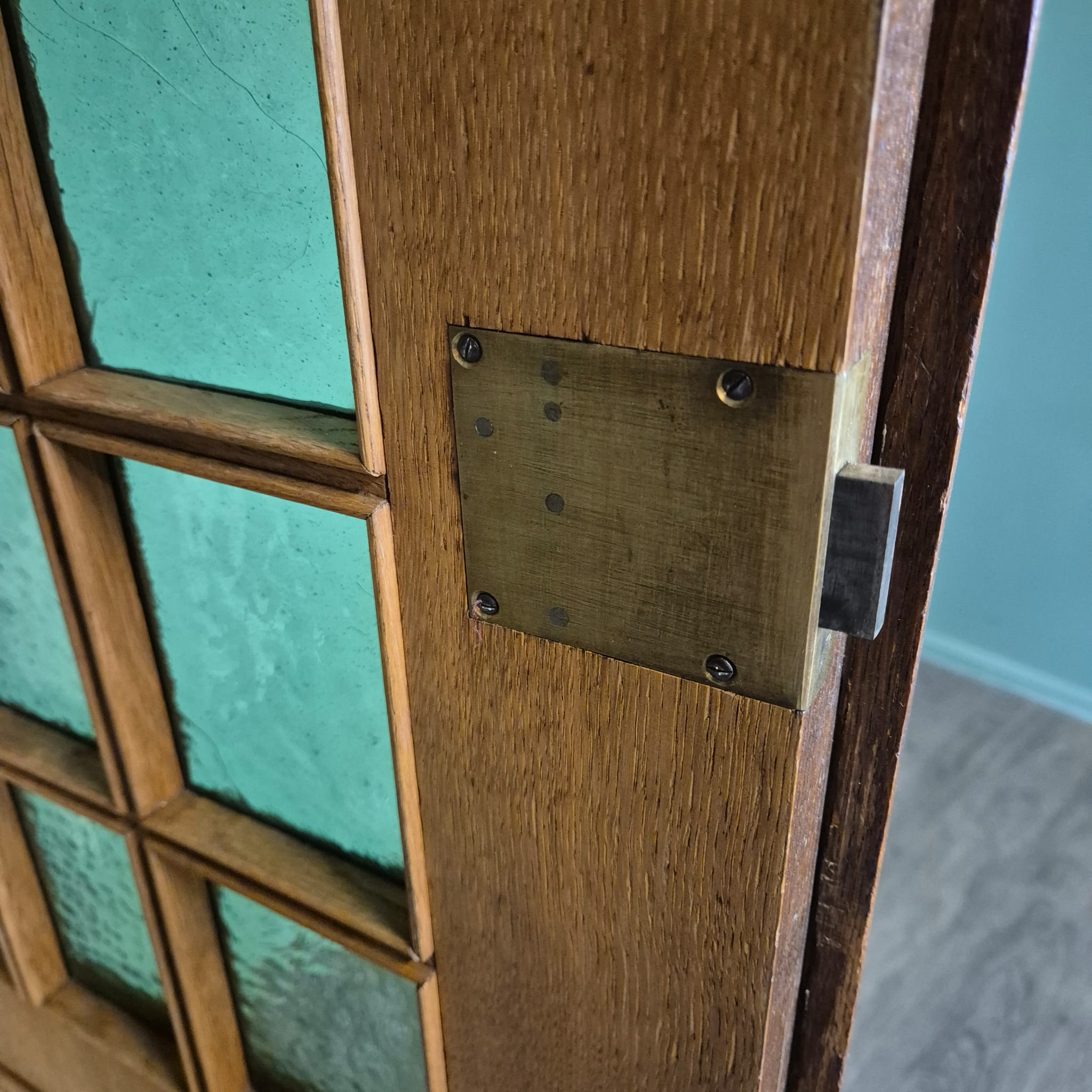 Vitrine Schrank Neubarock 1910 Eiche – Bild 25