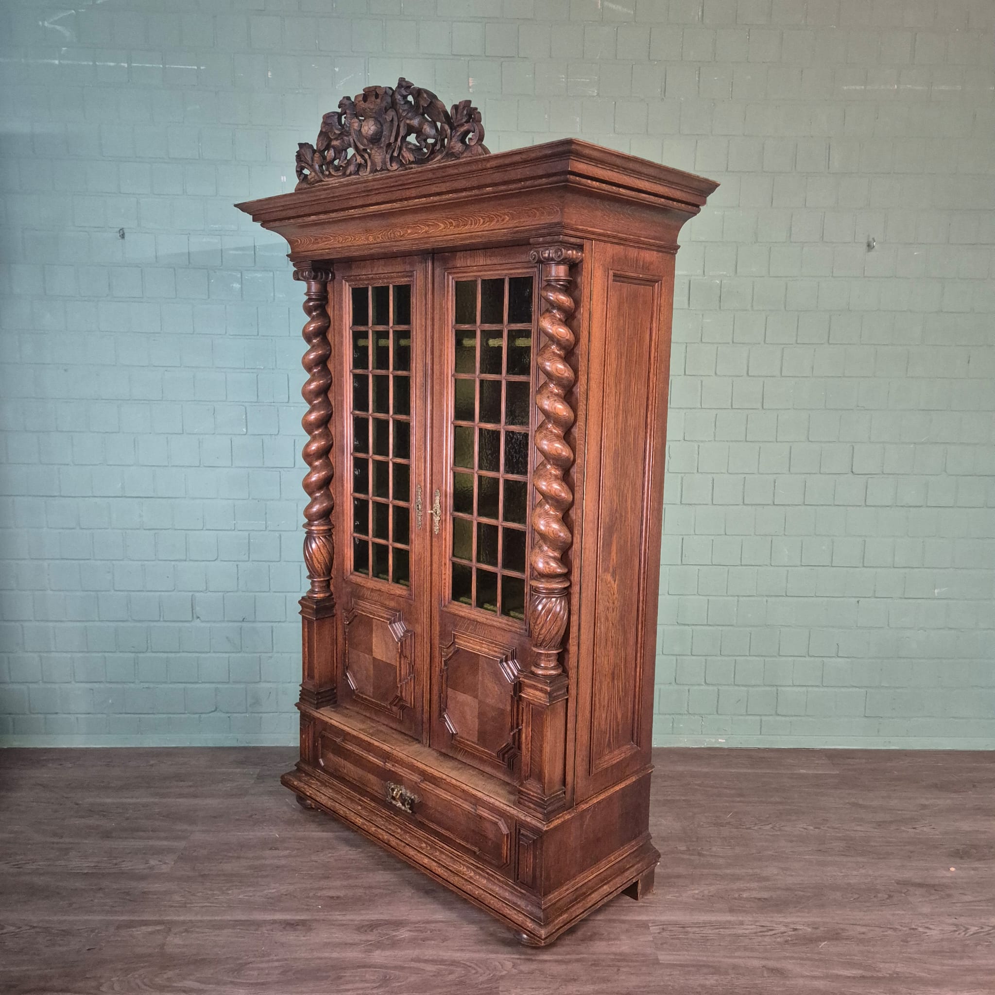Vitrine Schrank Neubarock 1910 Eiche – Bild 6
