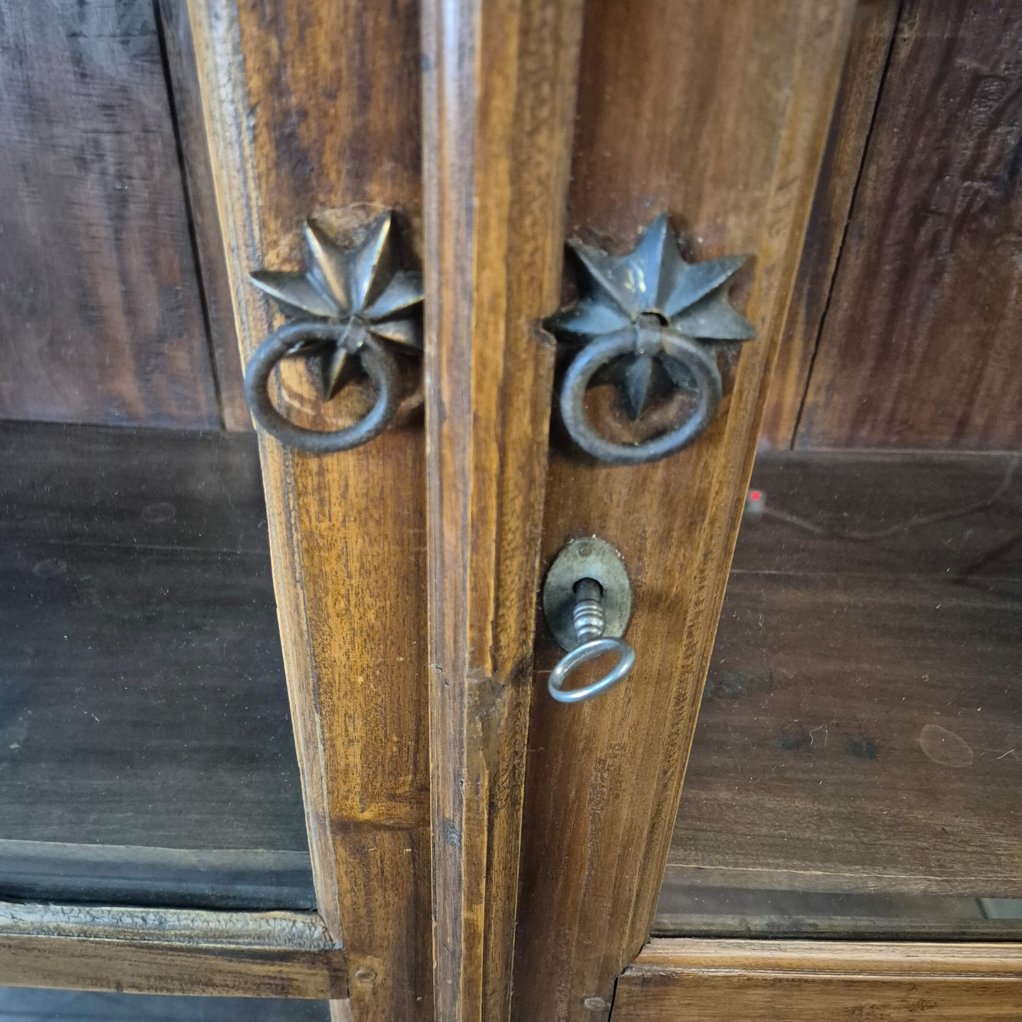 Vitrine Schaukasten Teakholz 0,80 m – Bild 7