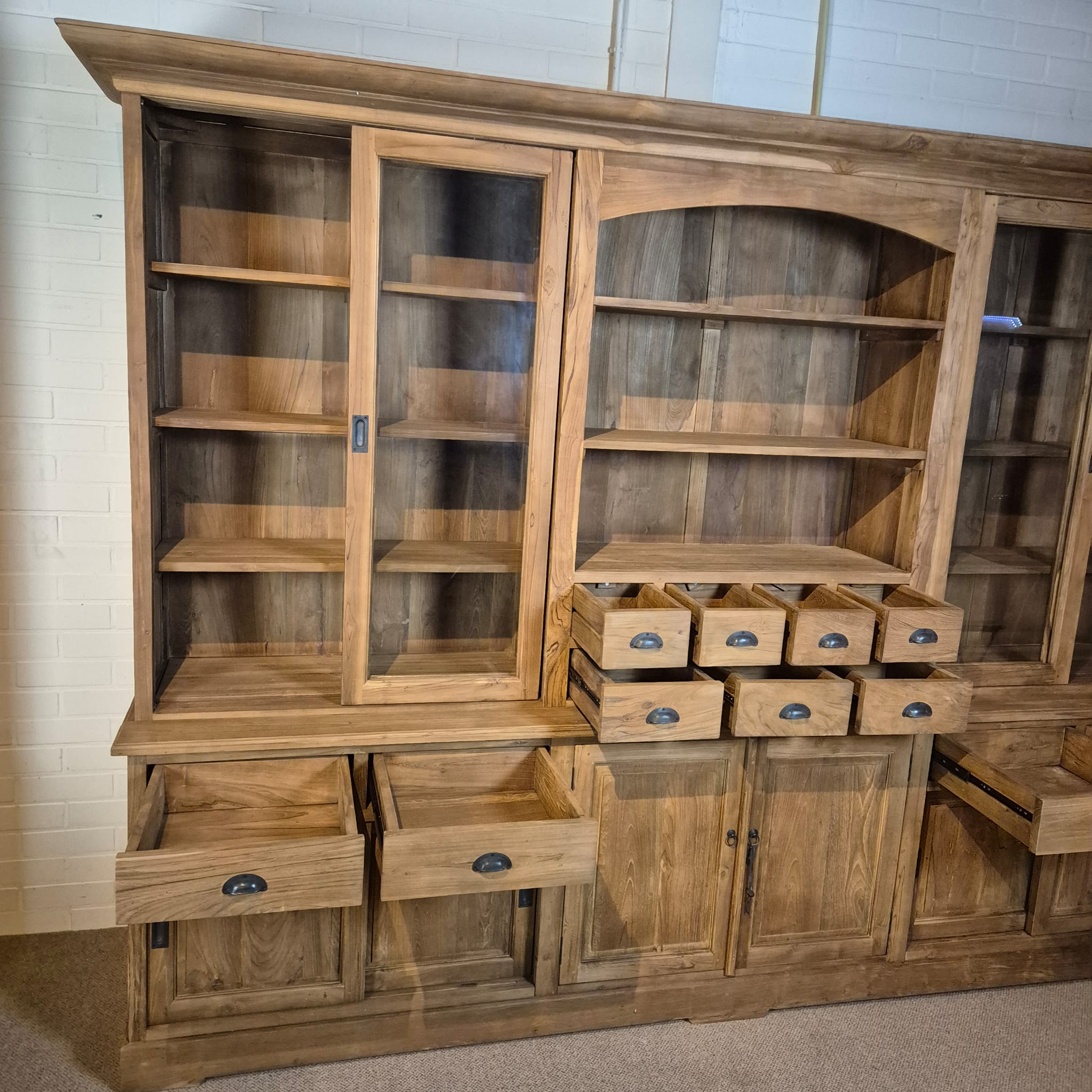 Vitrine Schrank Teakholz 3,00 m – Bild 10