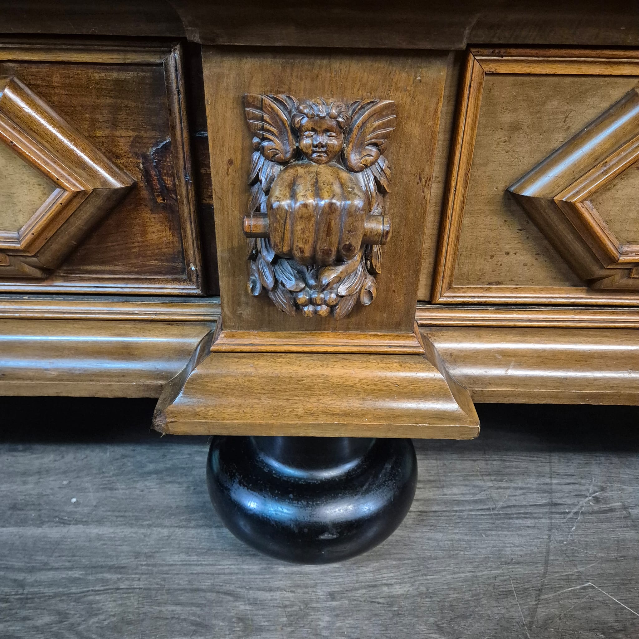 Hamburger Schapp Kleiderschrank 1880 Nussbaum – Bild 9