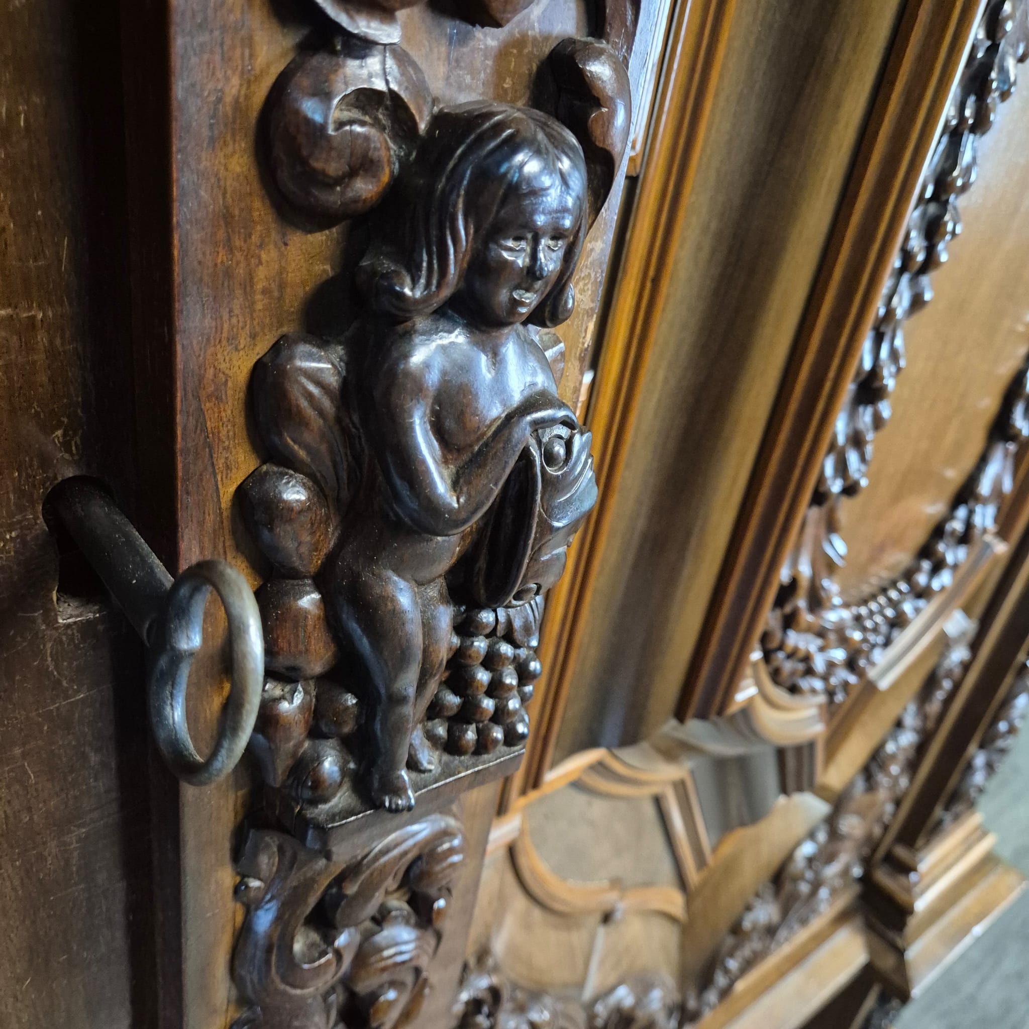 Hamburger Schapp Kleiderschrank 1880 Nussbaum – Bild 15