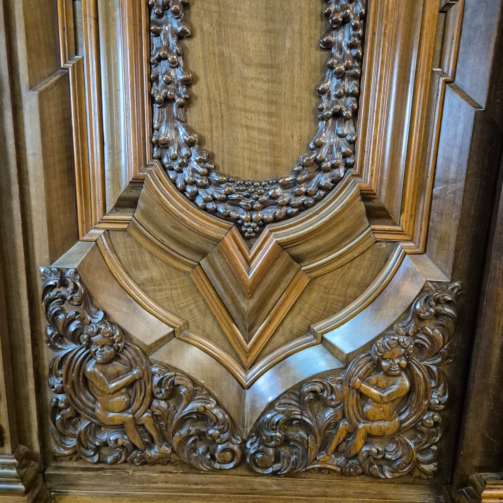 Hamburger Schapp Kleiderschrank 1880 Nussbaum – Bild 14