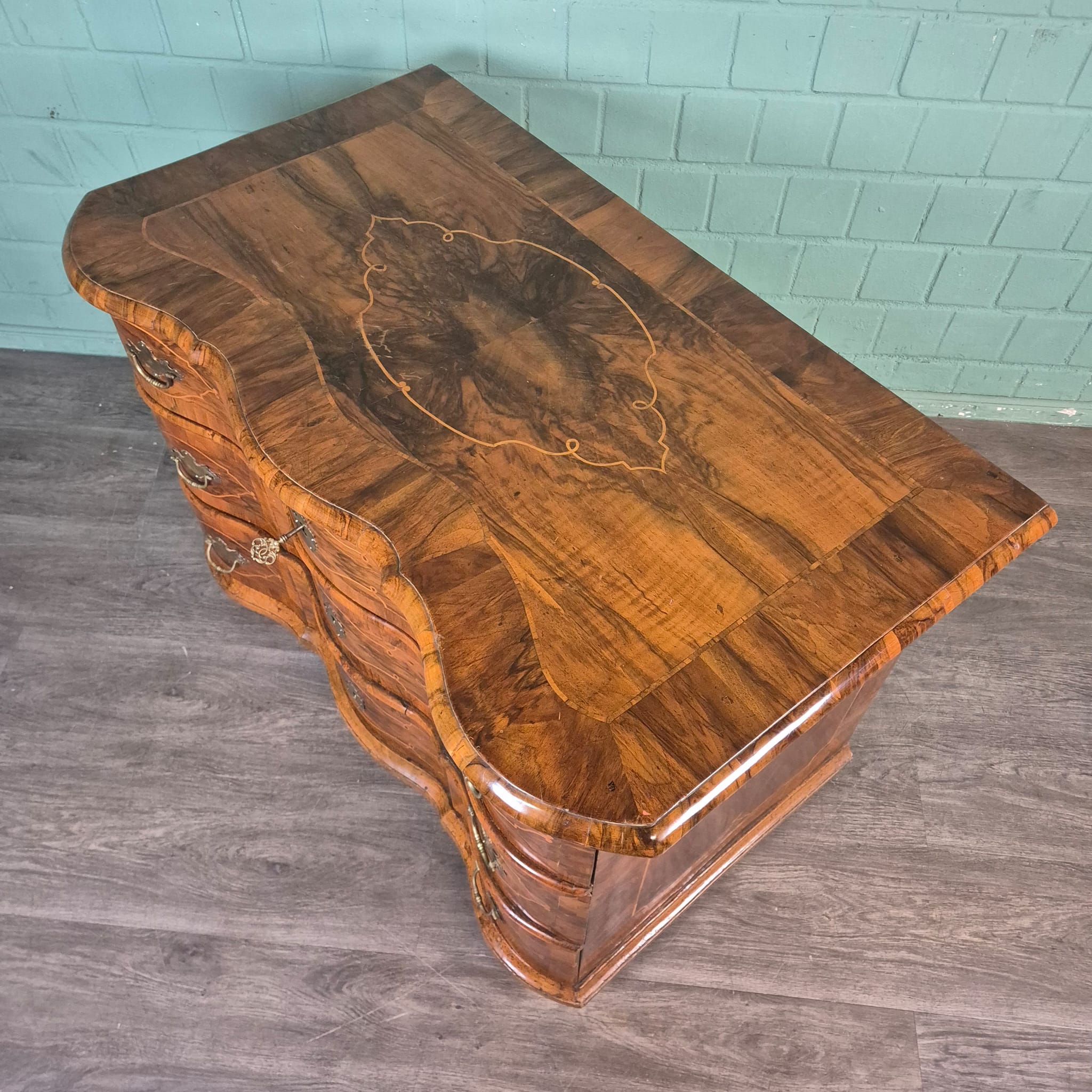 Kommode Barock 1770 Nussbaum – Bild 7