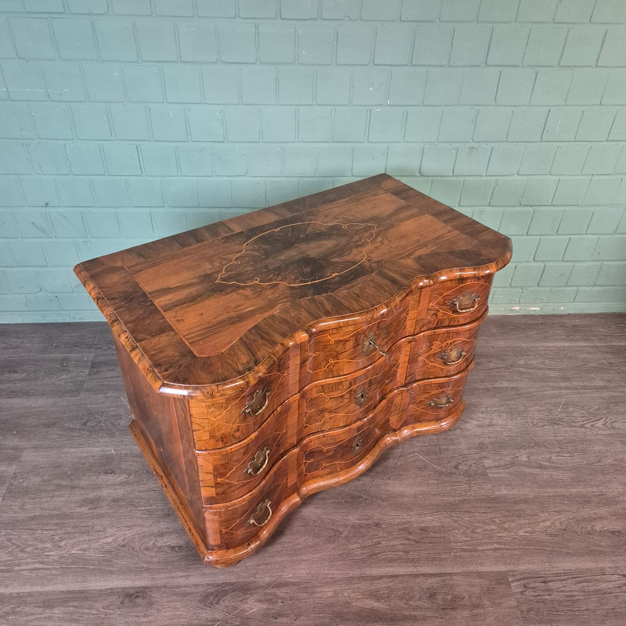 Kommode Barock 1770 Nussbaum – Bild 5