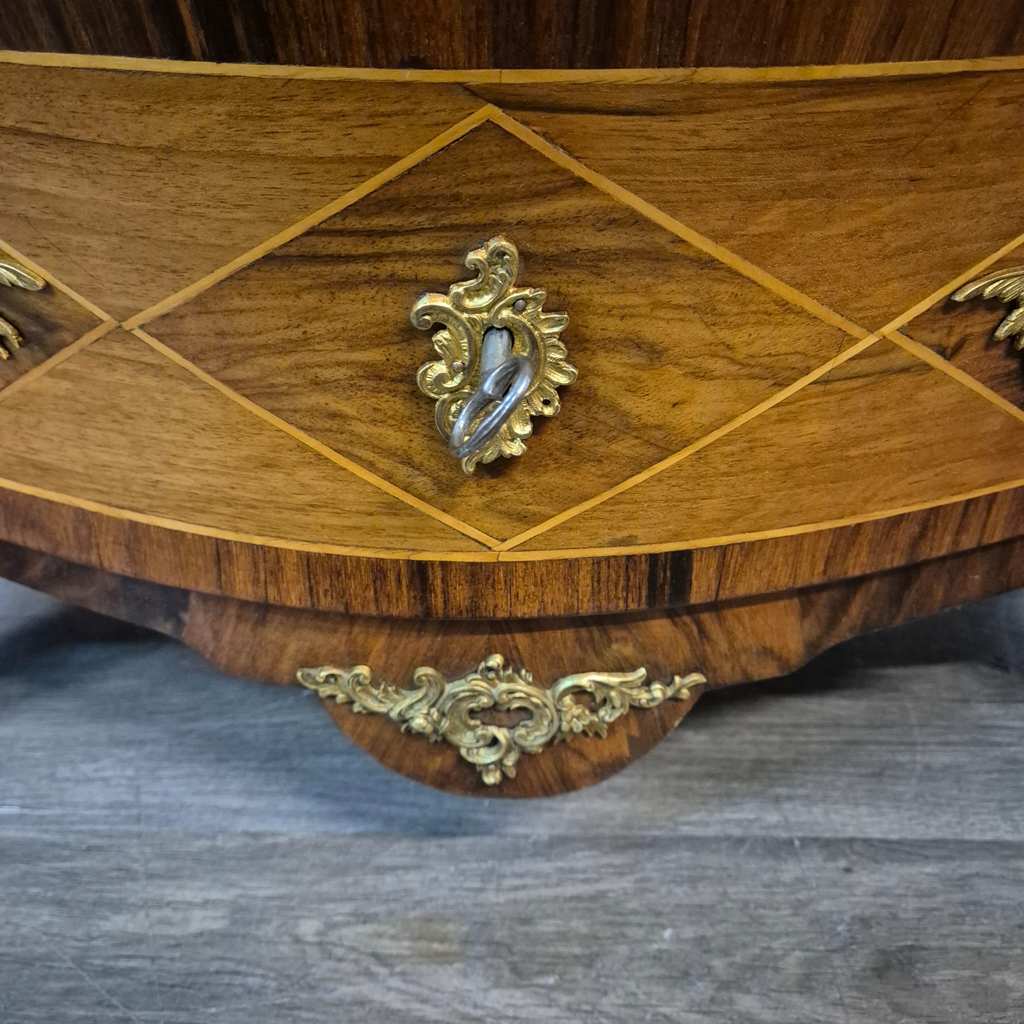 Kommode Dresdener Barock Historismus 1880 Nussbaum – Bild 13