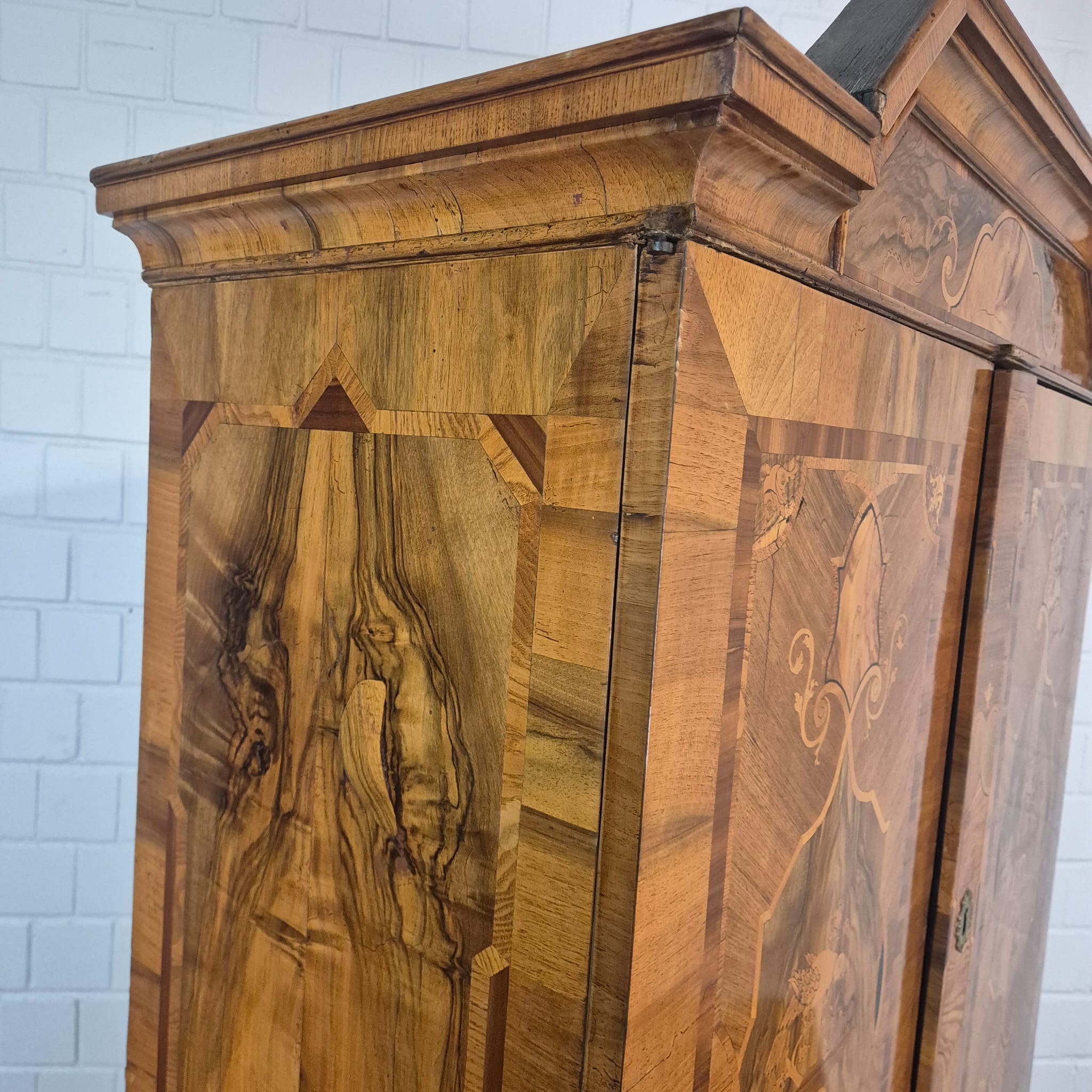 Schrank Kabinettschrank Barock 1770 Nussbaum – Bild 7