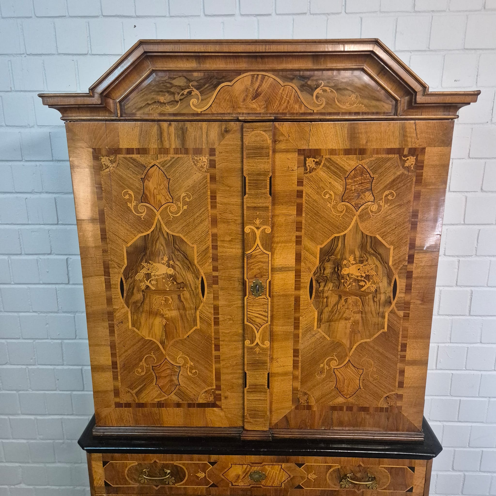 Schrank Kabinettschrank Barock 1770 Nussbaum – Bild 12