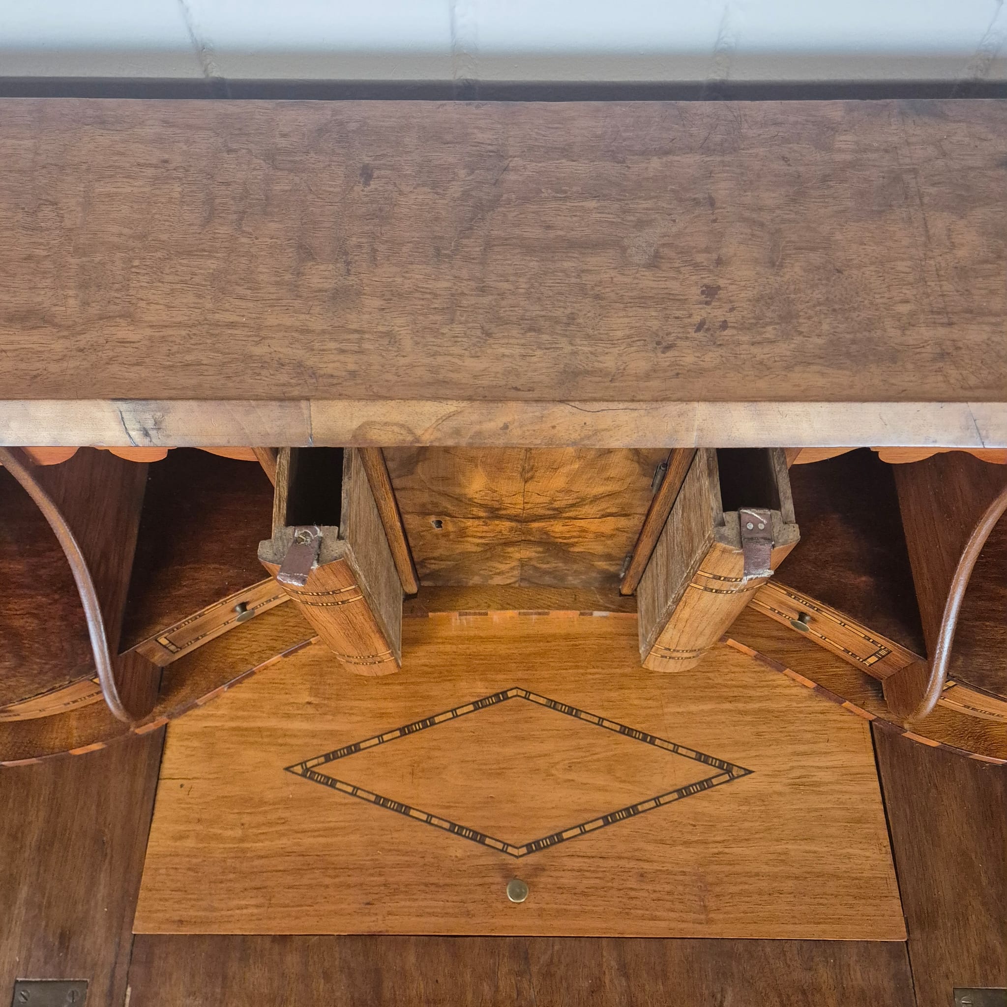 Sekretär Neuarock 1850 Nussbaum – Bild 14