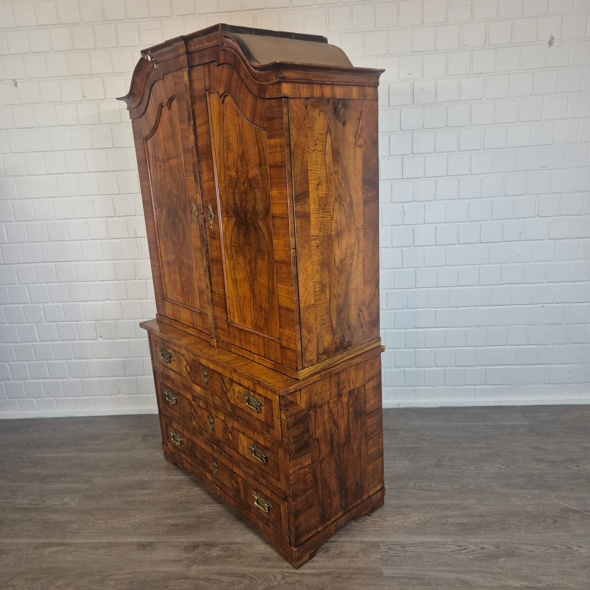 Schrank Kabinettschrank Barock 1770 Nussbaum – Bild 5