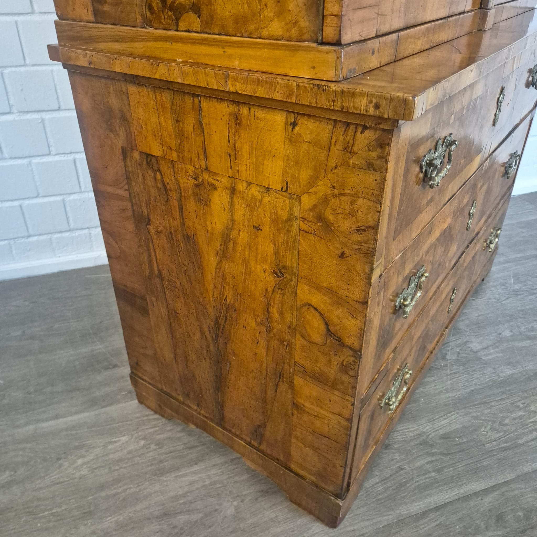 Schrank Kabinettschrank Barock 1770 Nussbaum – Bild 9
