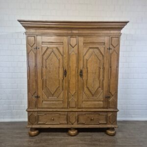 Schrank Kleiderschrank Barock 1770 Eiche