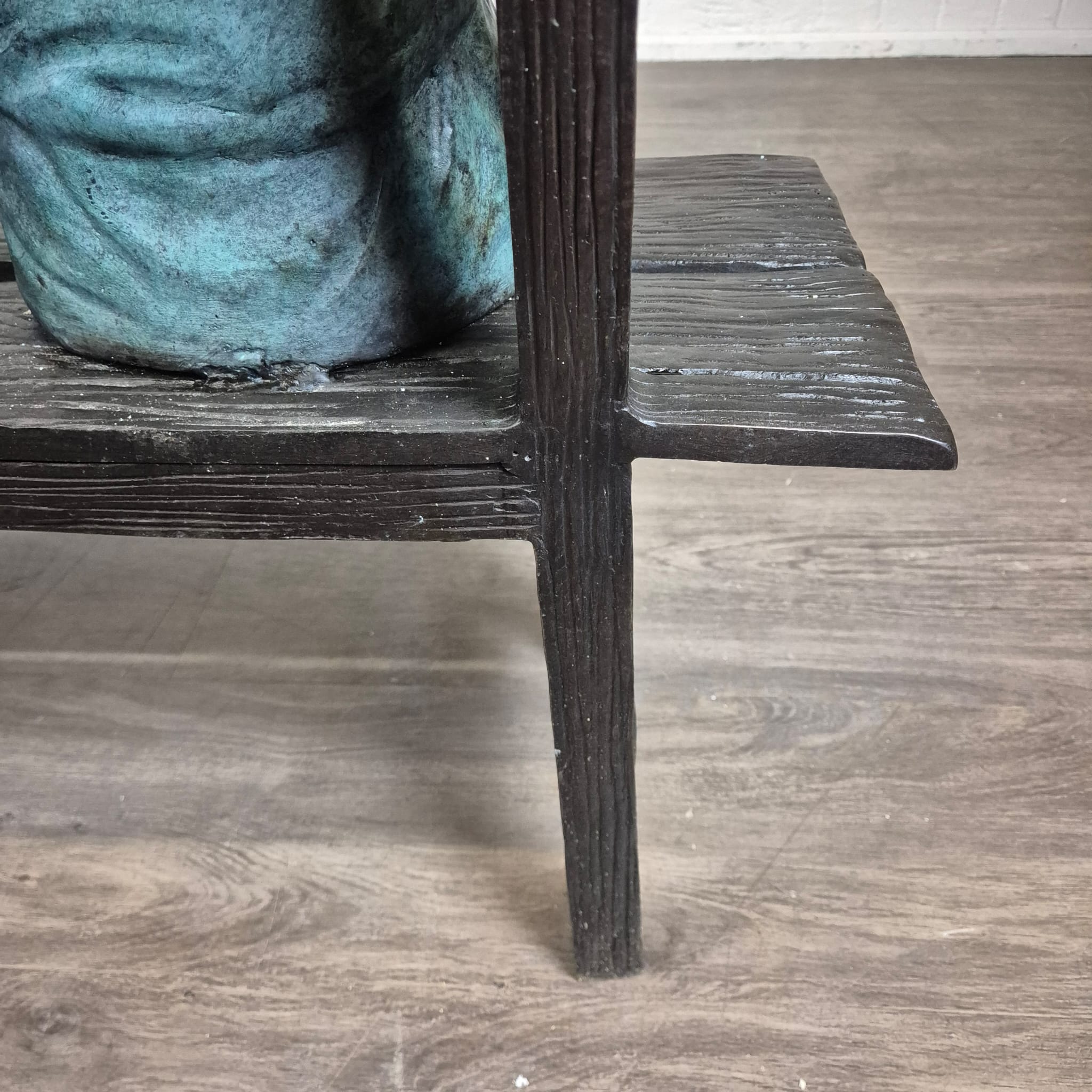 Skulptur Deko-Figur Mädchen auf Bank Bronze 1,10 m – Bild 14