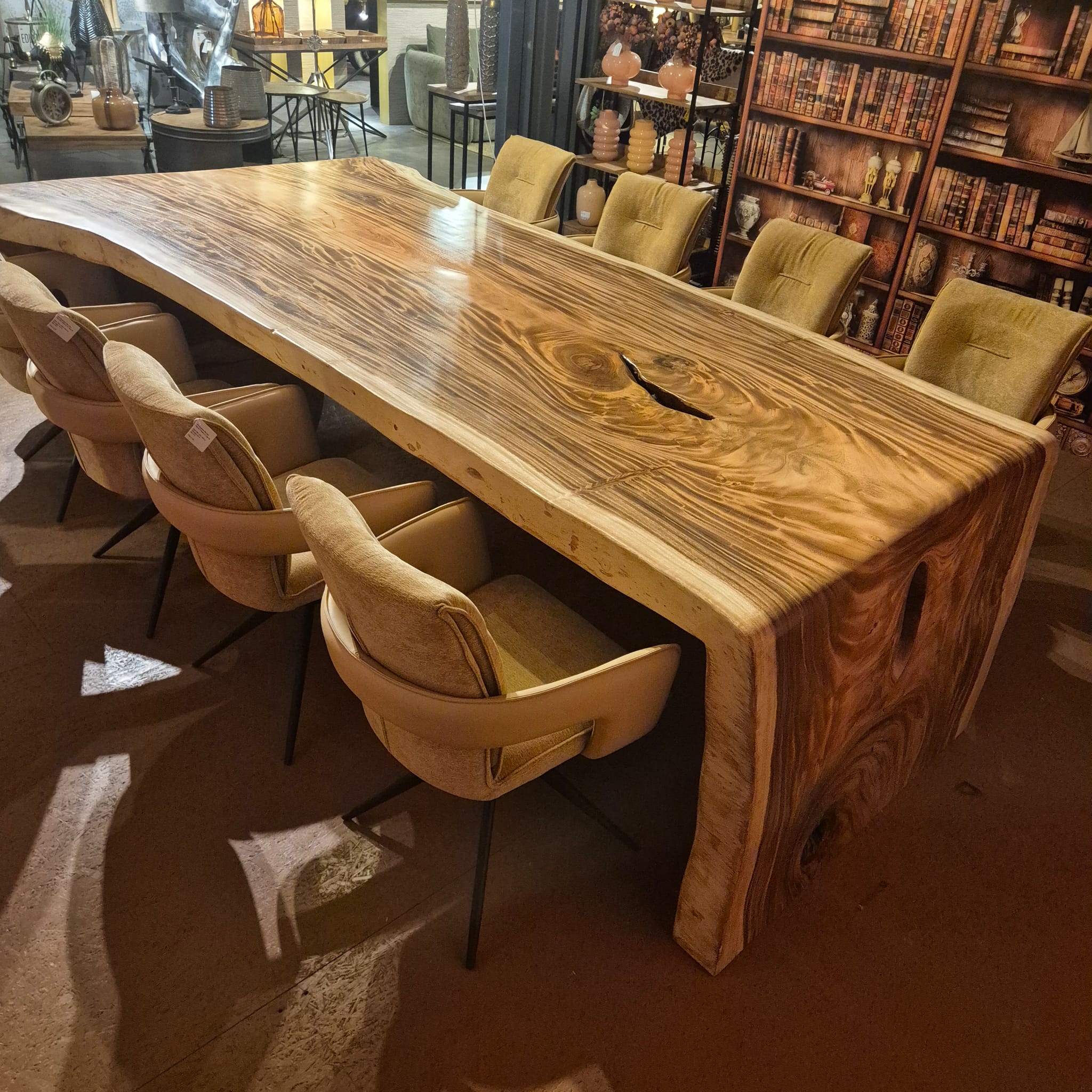 Esstisch Baumstamm-Tisch Akazie 3,30 m x 1,65 m – Bild 15