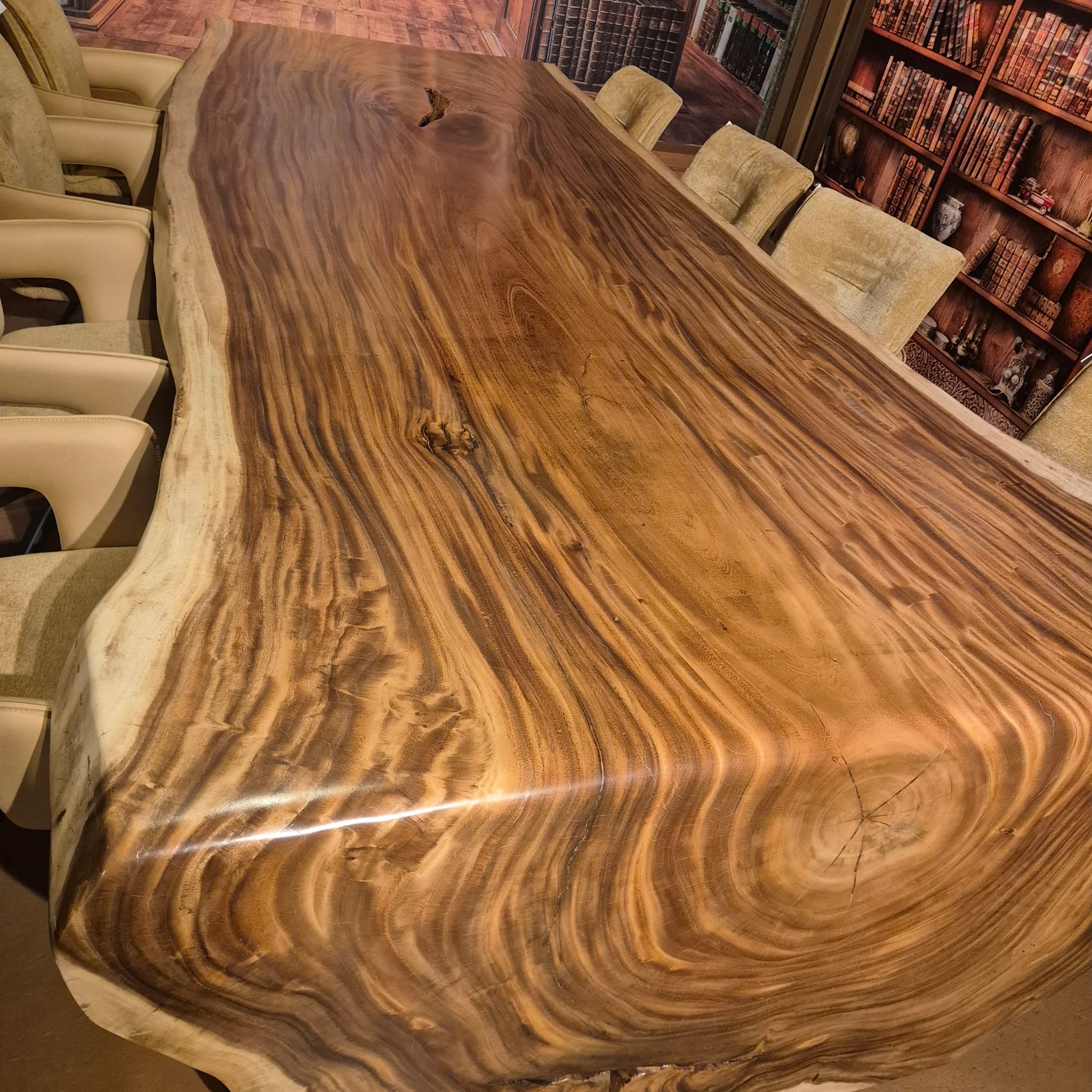 Esstisch Baumstamm-Tisch Akazie 3,30 m x 1,65 m – Bild 7