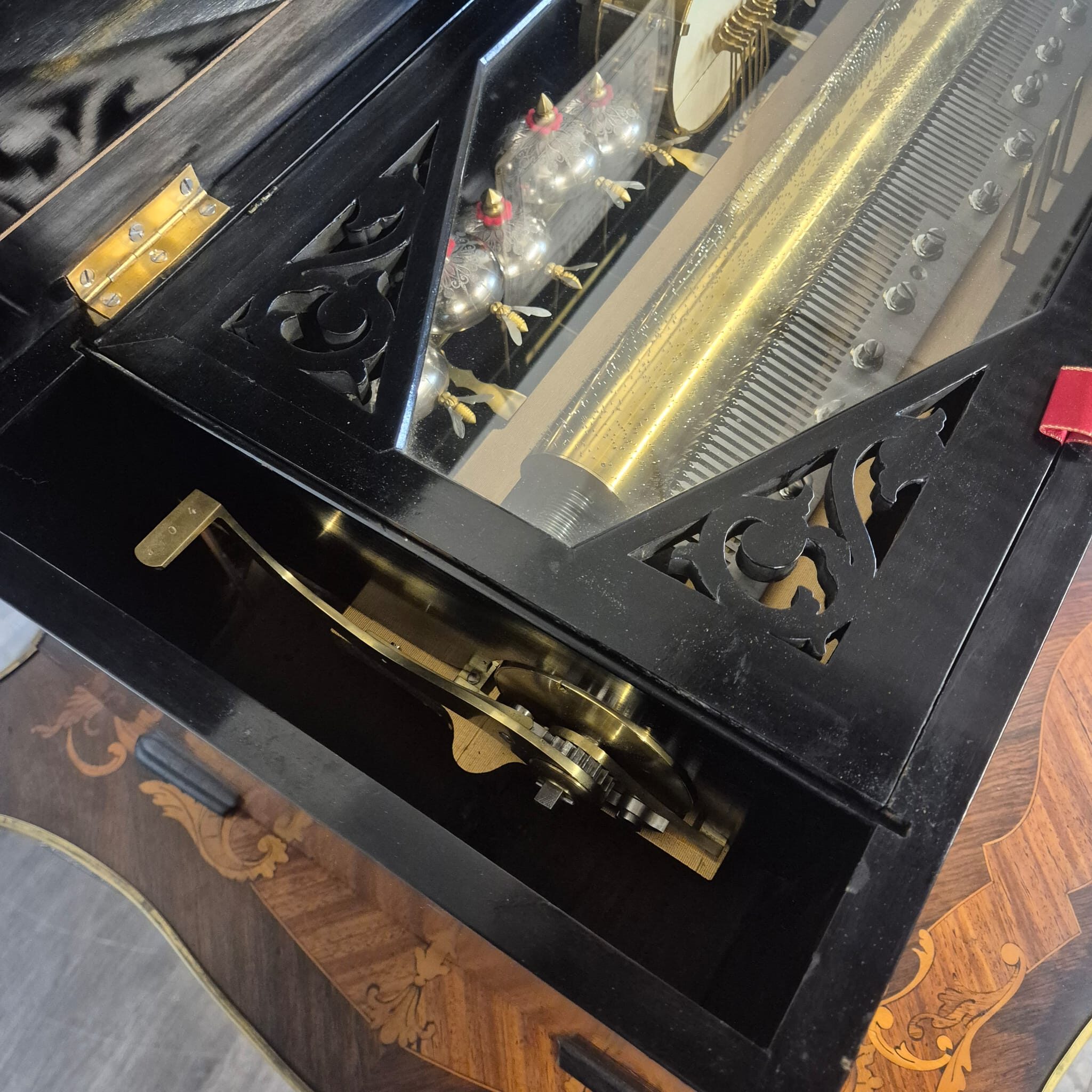 Spieldose Walzenspieluhr 1870 Wurzelholz – Bild 16