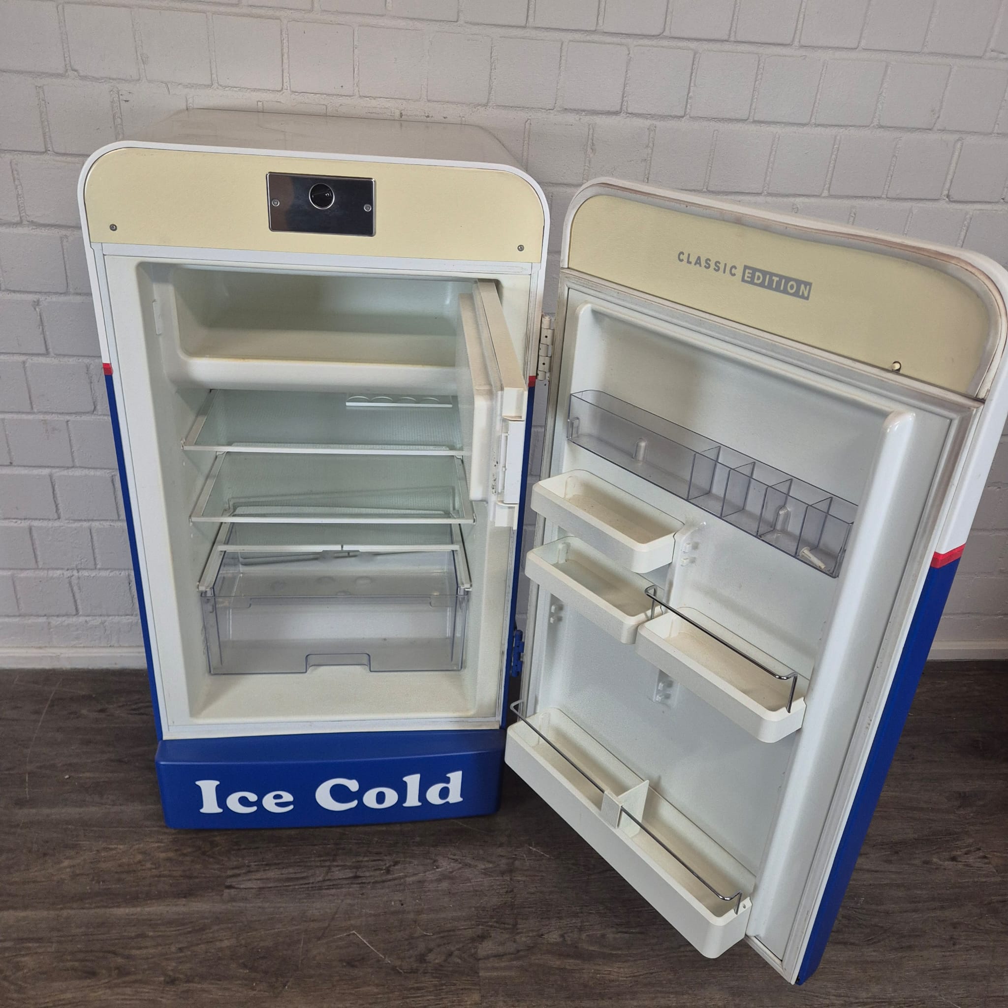 Kühlschrank Bosch Classic Edition Pepsi-Cola – Bild 11