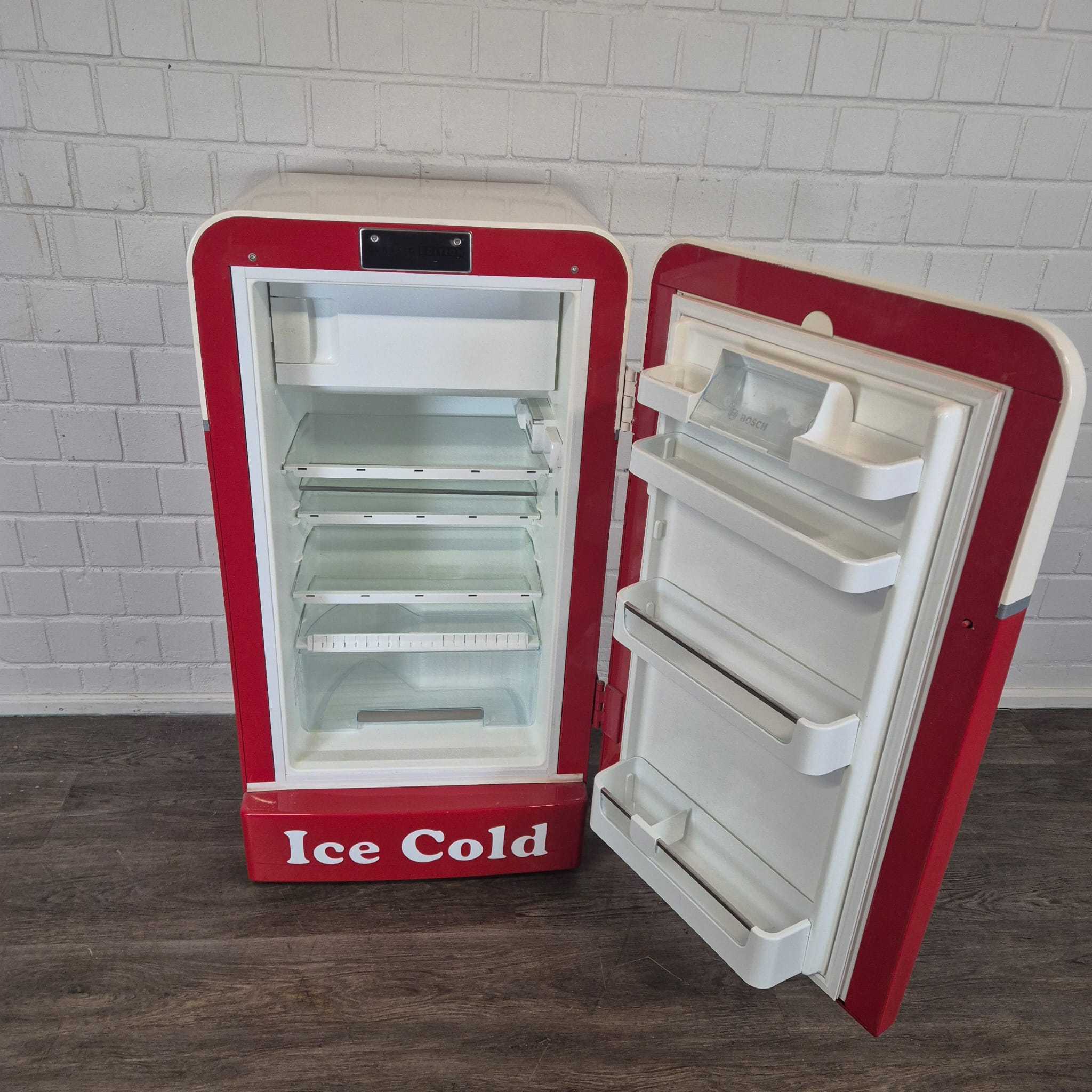Kühlschrank Bosch Classic Edition Coca-Cola – Bild 12