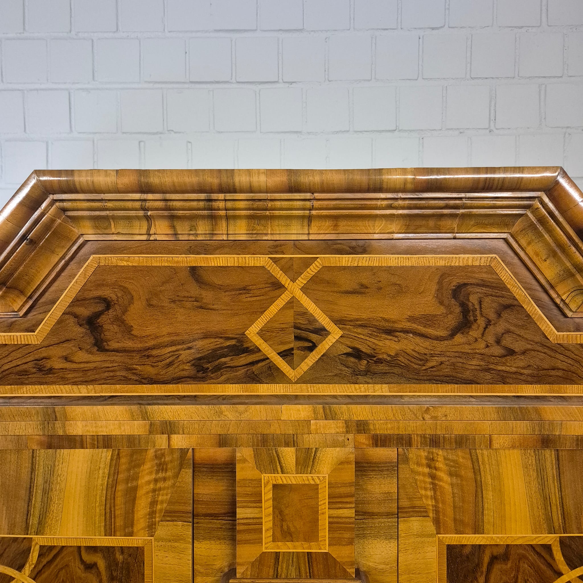 Schrank Kleiderschrank Barock 1780 Nussbaum – Bild 16