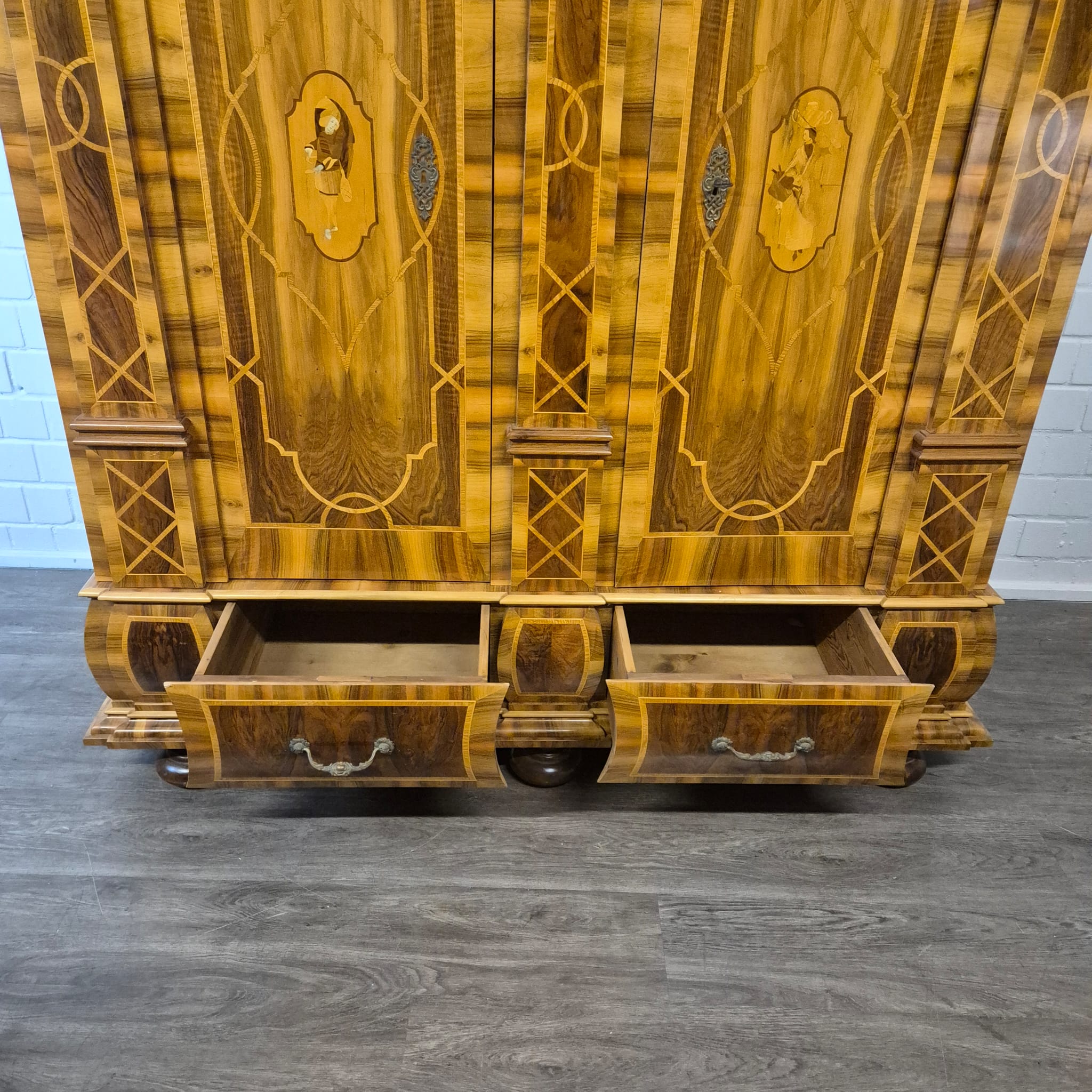 Schrank Kleiderschrank Barock 1780 Nussbaum – Bild 27