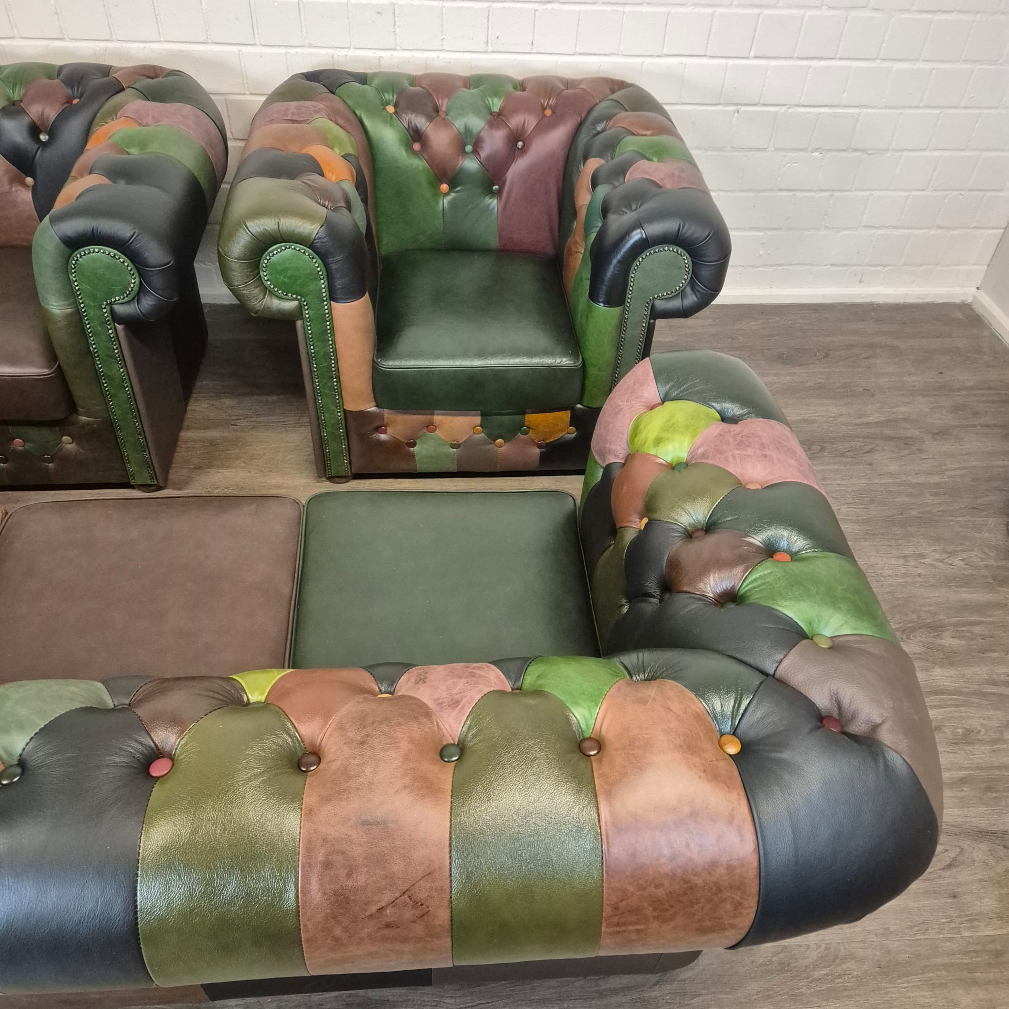 Chesterfield Couchgarnitur Modell Jungle 3-1-1 Leder – Bild 7