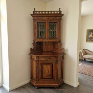 Eckschrank Eckbuffet Gründerzeit 1880 Nussbaum