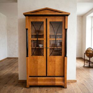 Vitrine Geschirrschrank Biedermeier 1820 Kirschbaum