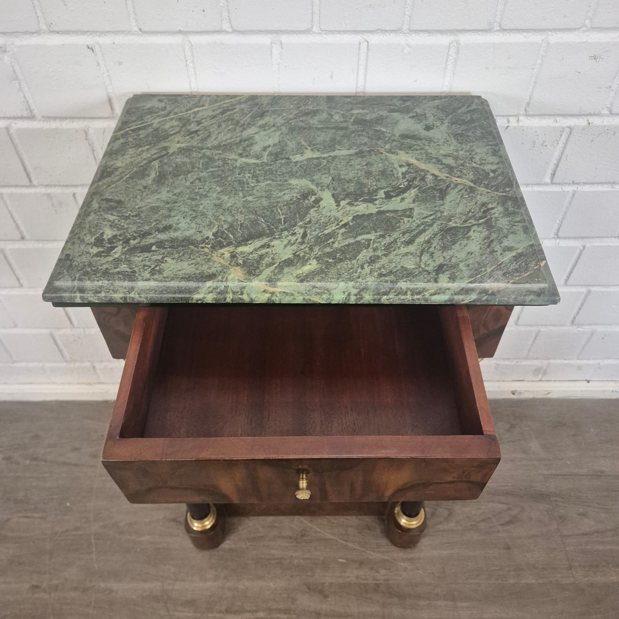 Nachttisch Empire-Stil Nussbaum Marmor – Bild 12