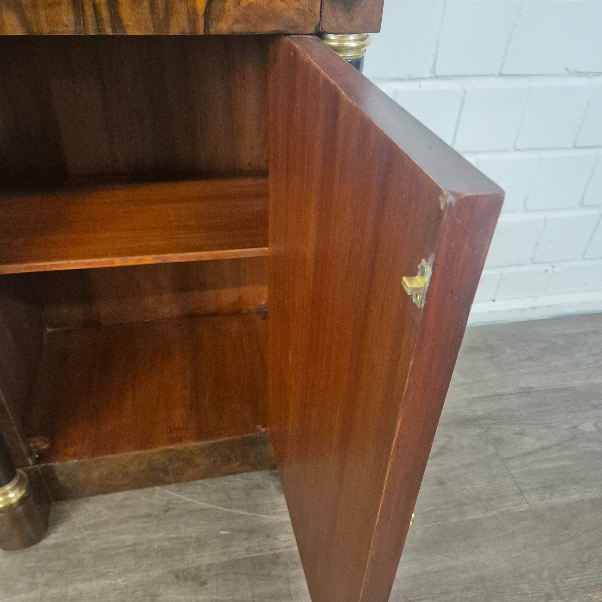 Nachttisch Empire-Stil Nussbaum Marmor – Bild 14