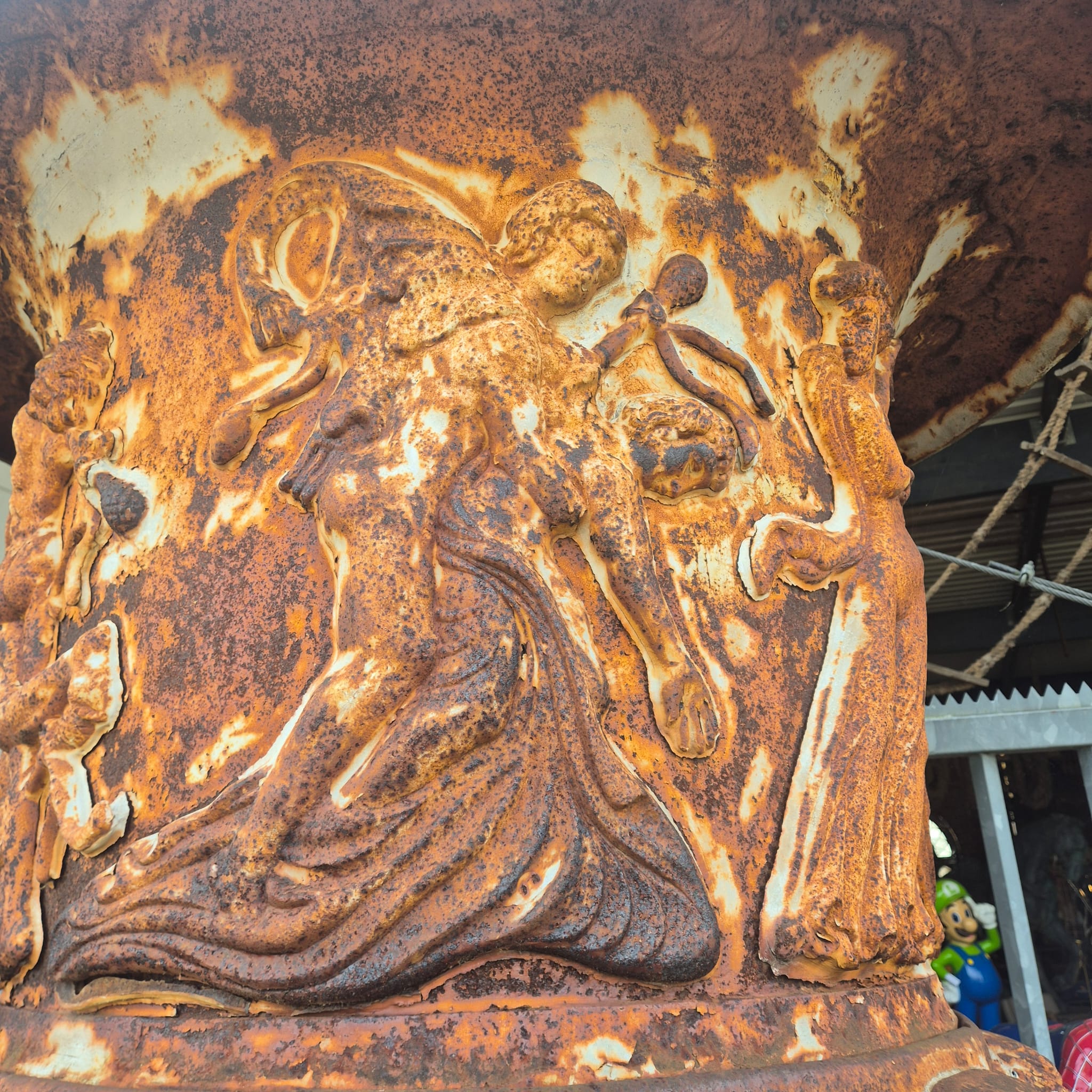 Vase auf Sockel Gusseisen 2,70 m – Bild 9