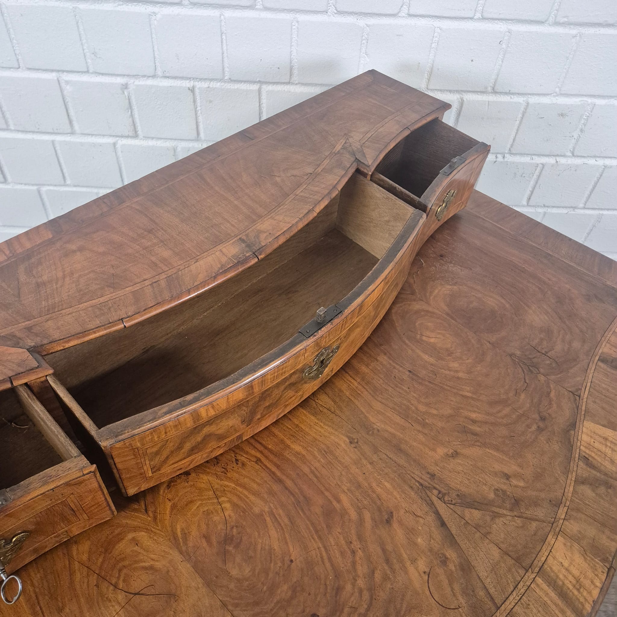 Kommode Barock 1780 Nussbaum – Bild 13