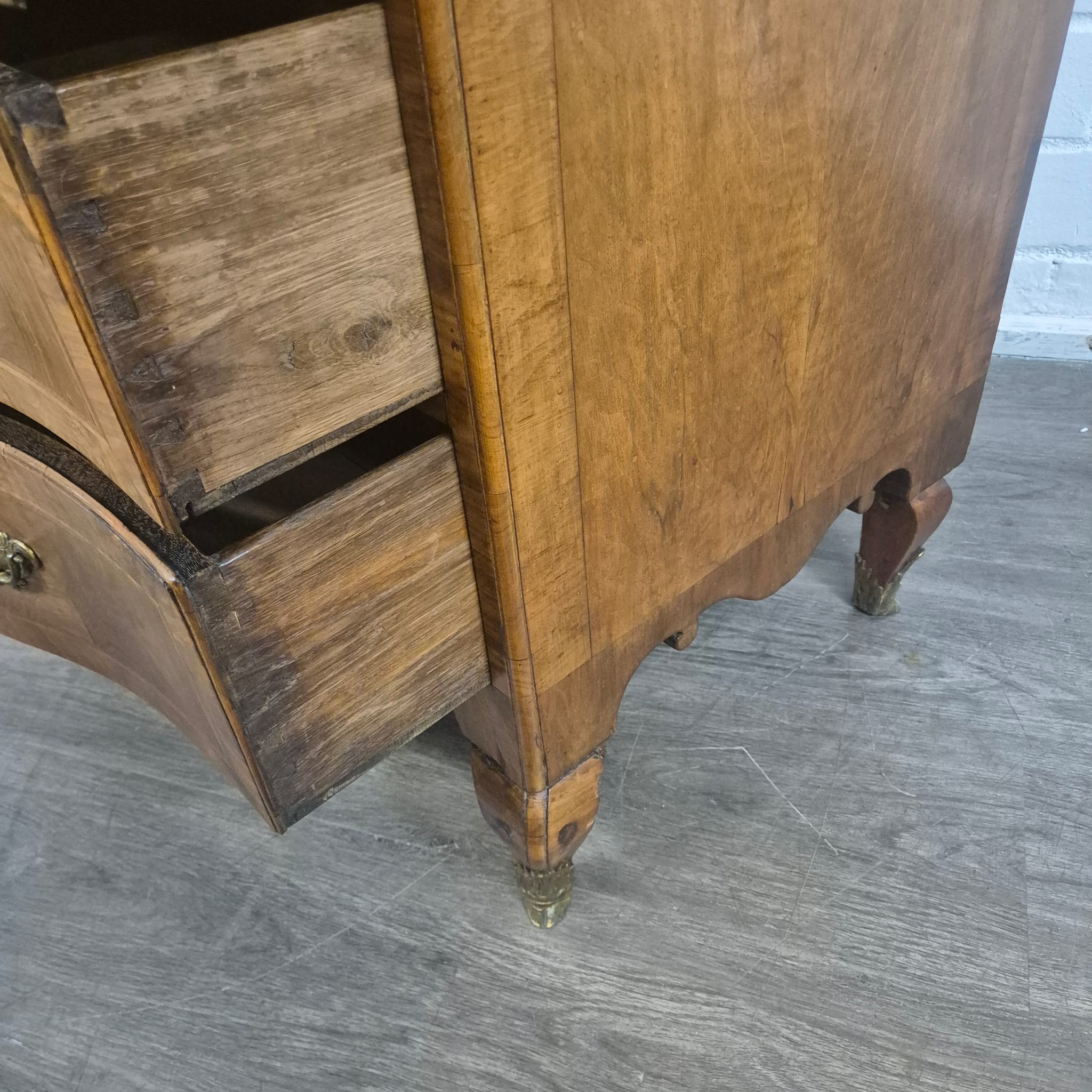 Kommode Barock 1780 Nussbaum – Bild 18
