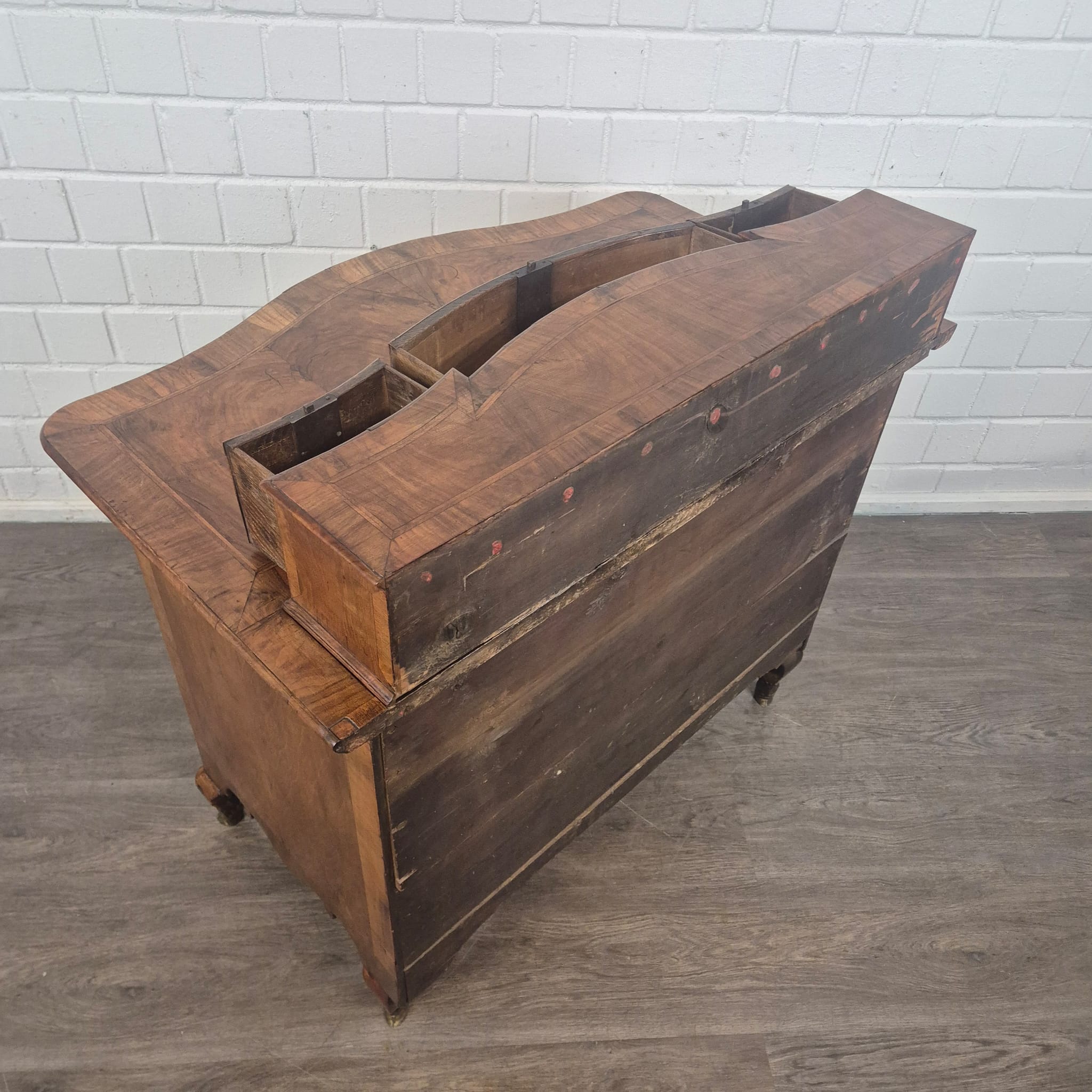 Kommode Barock 1780 Nussbaum – Bild 23