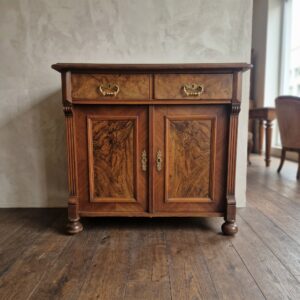 Anrichte Halbschrank Gründerzeit 1880 Nussbaum