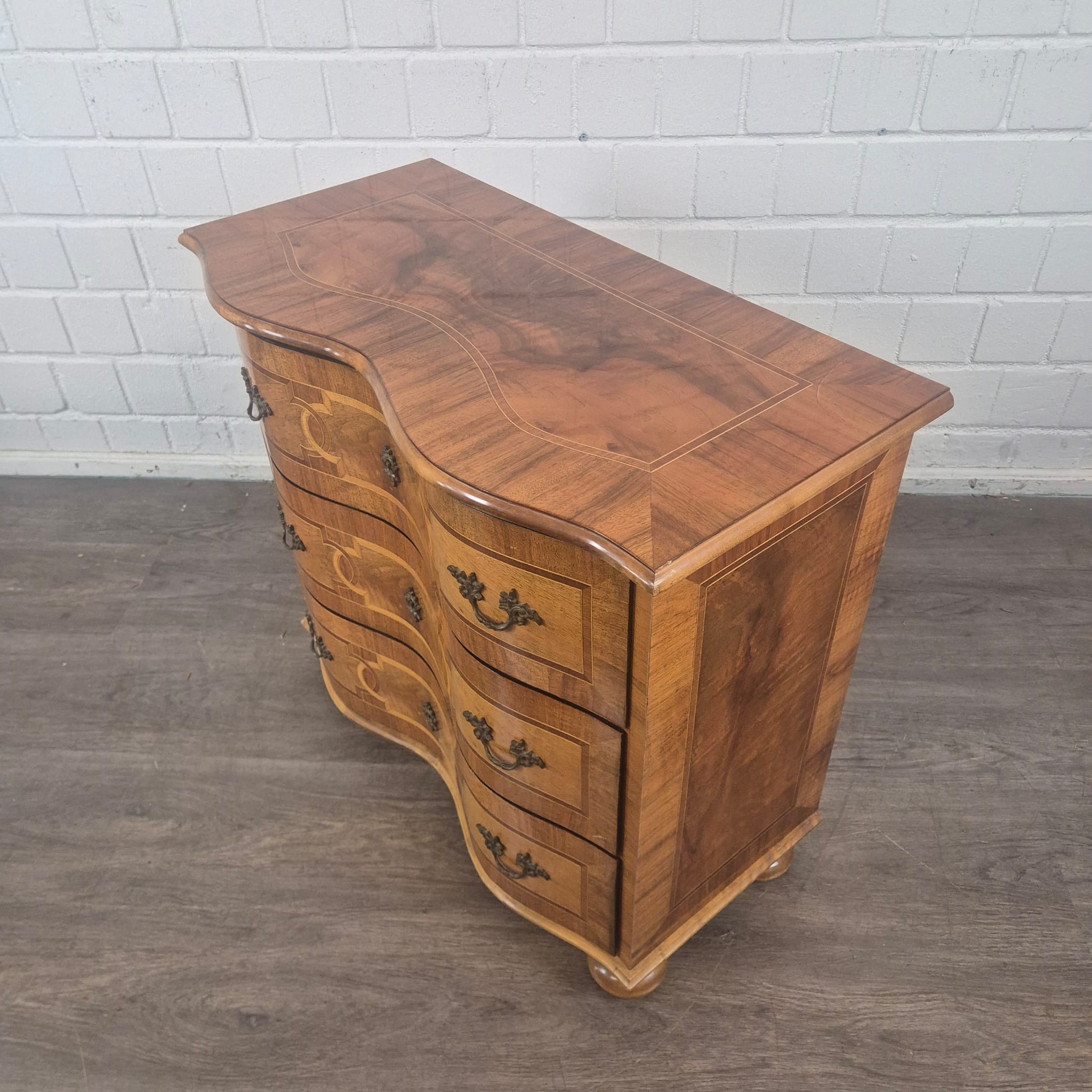 Kommode Neubarock Nussbaum 0,80 m – Bild 7