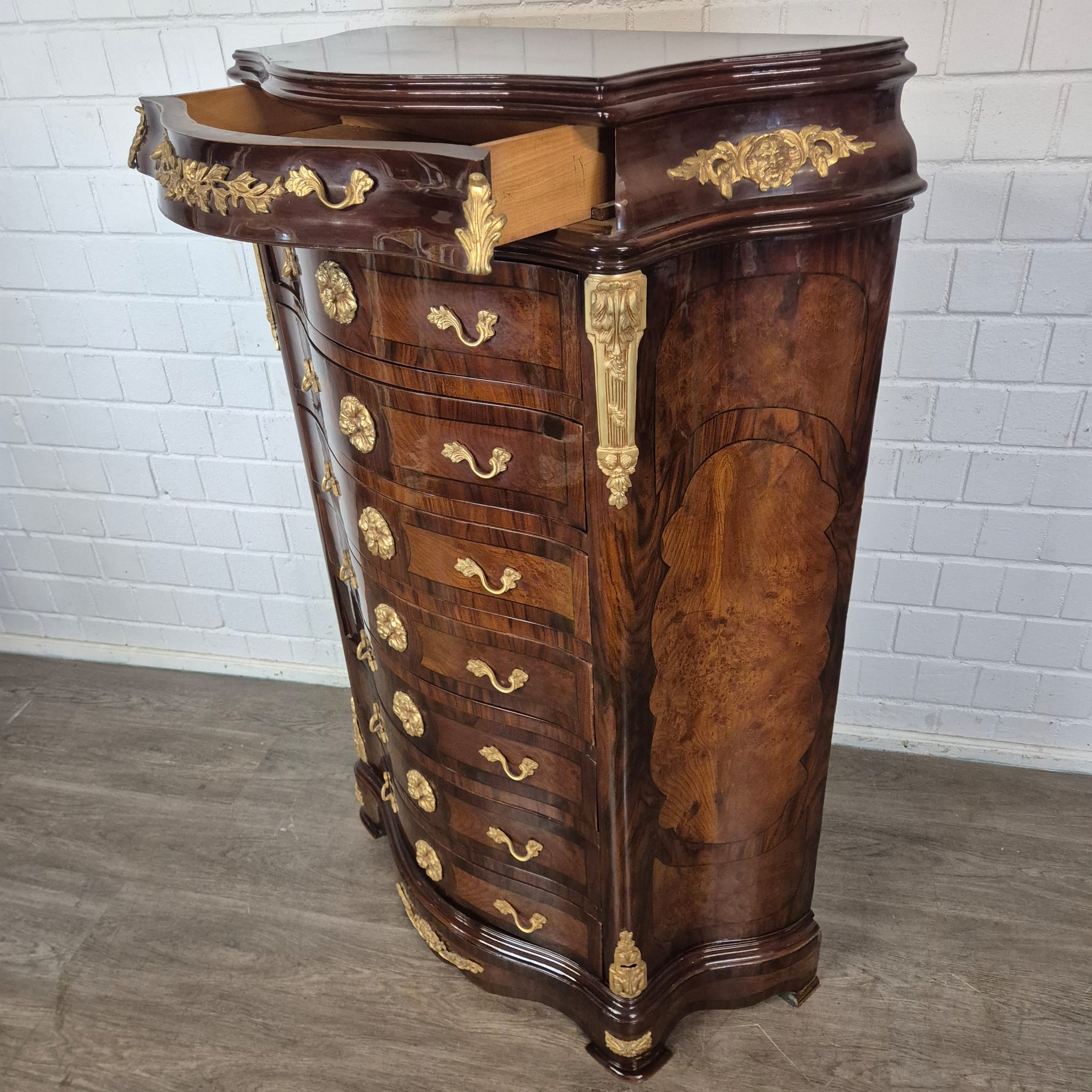 Hochkommode Ladenschrank Nussbaum Barockstil 1,56 m – Bild 17